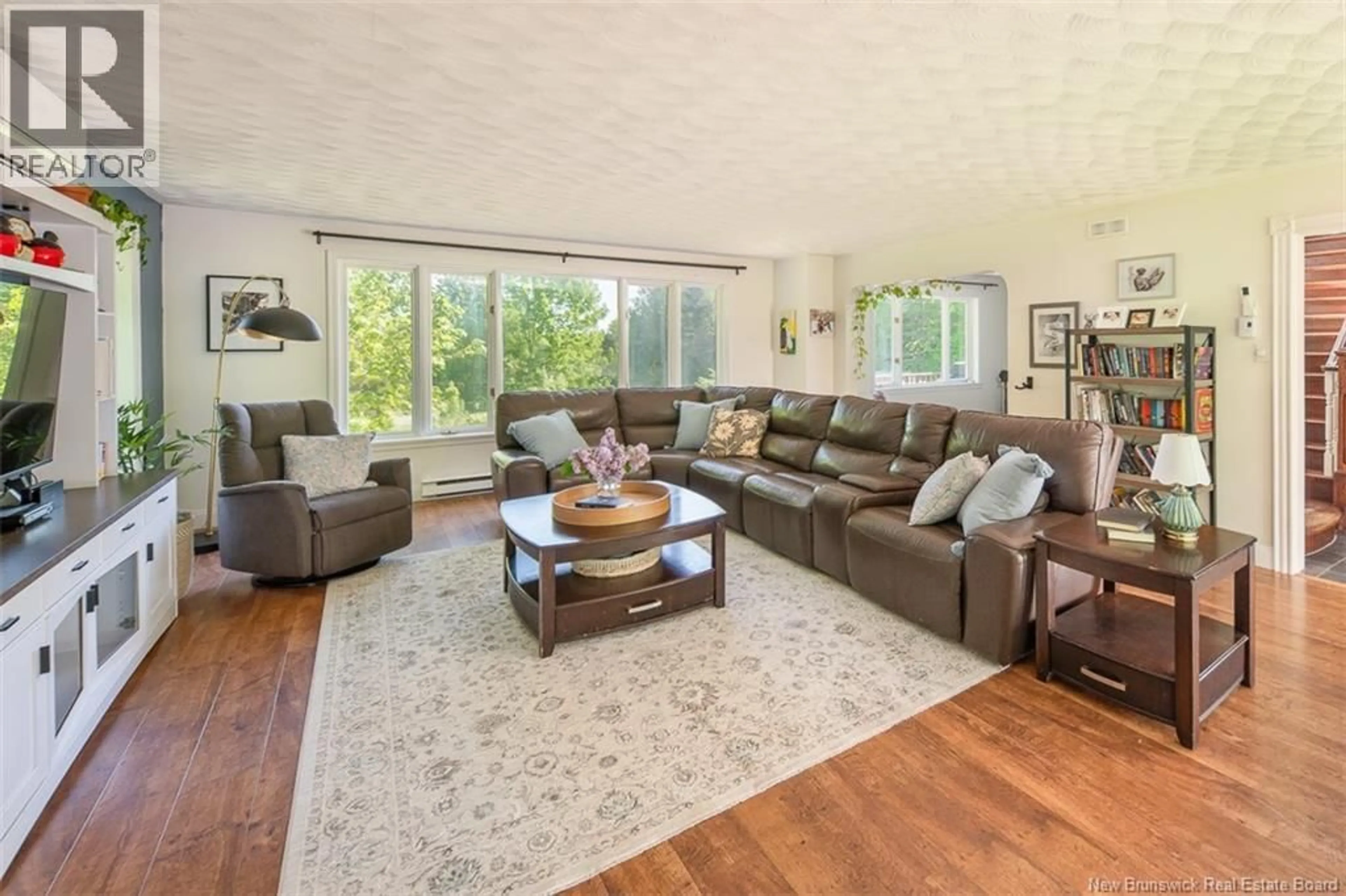 Living room with furniture, unknown for 40 DRIFTWOOD DRIVE, Upper Kingsclear New Brunswick E3E1P3