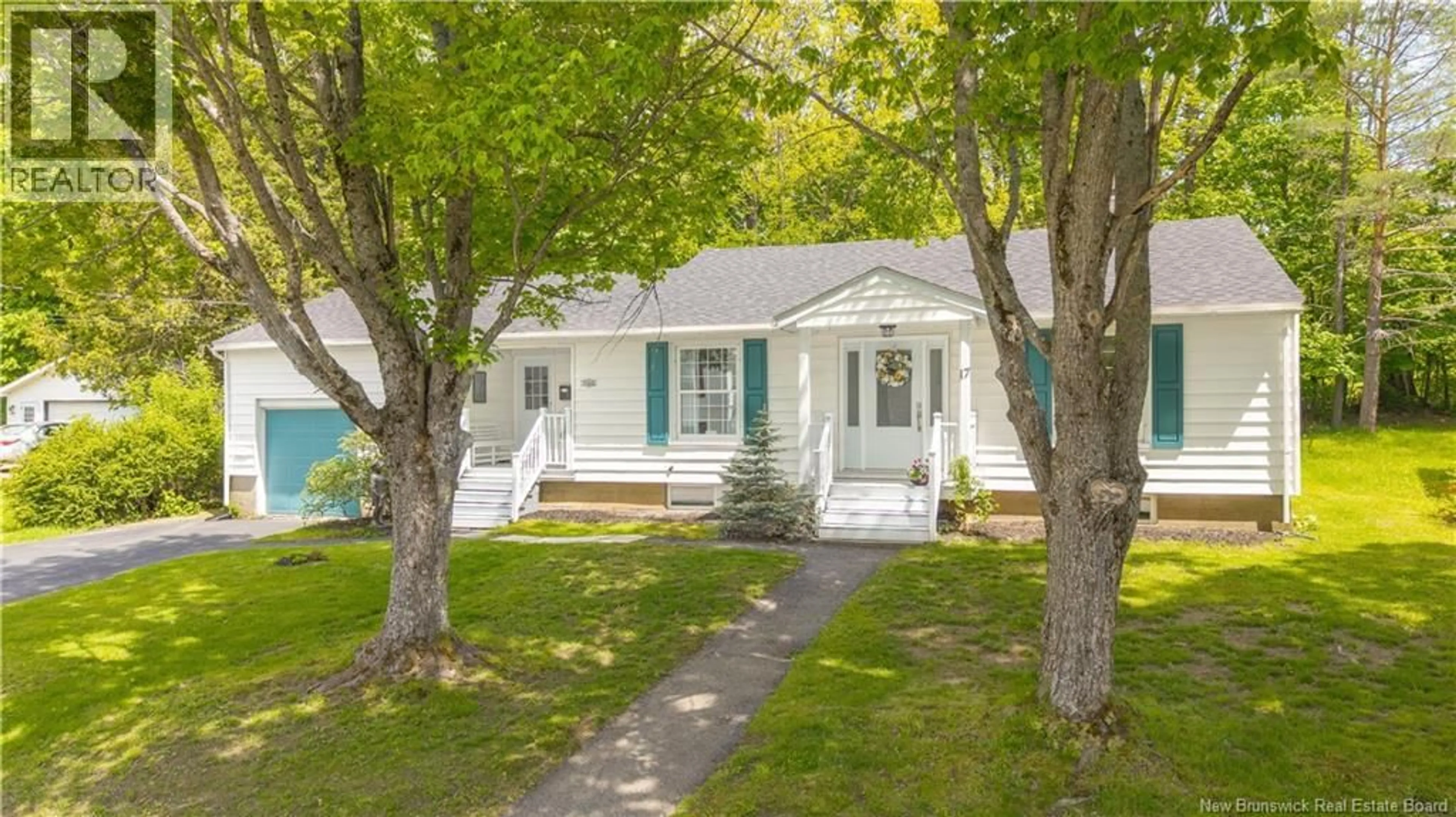 Home with vinyl exterior material, street for 17 PORTER STREET, St. Stephen New Brunswick E3L2M8