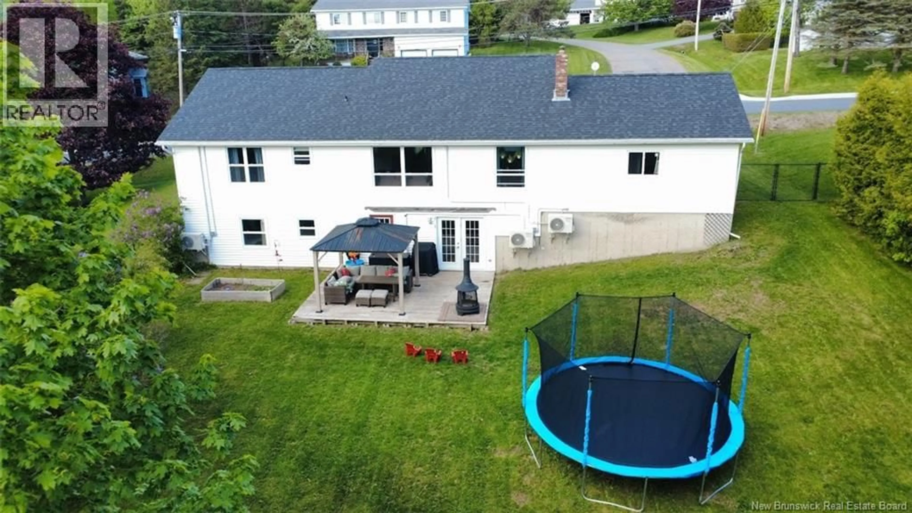 A pic from outside/outdoor area/front of a property/back of a property/a pic from drone, unknown for 11 PRINCETON AVENUE, Quispamsis New Brunswick E2E3H3