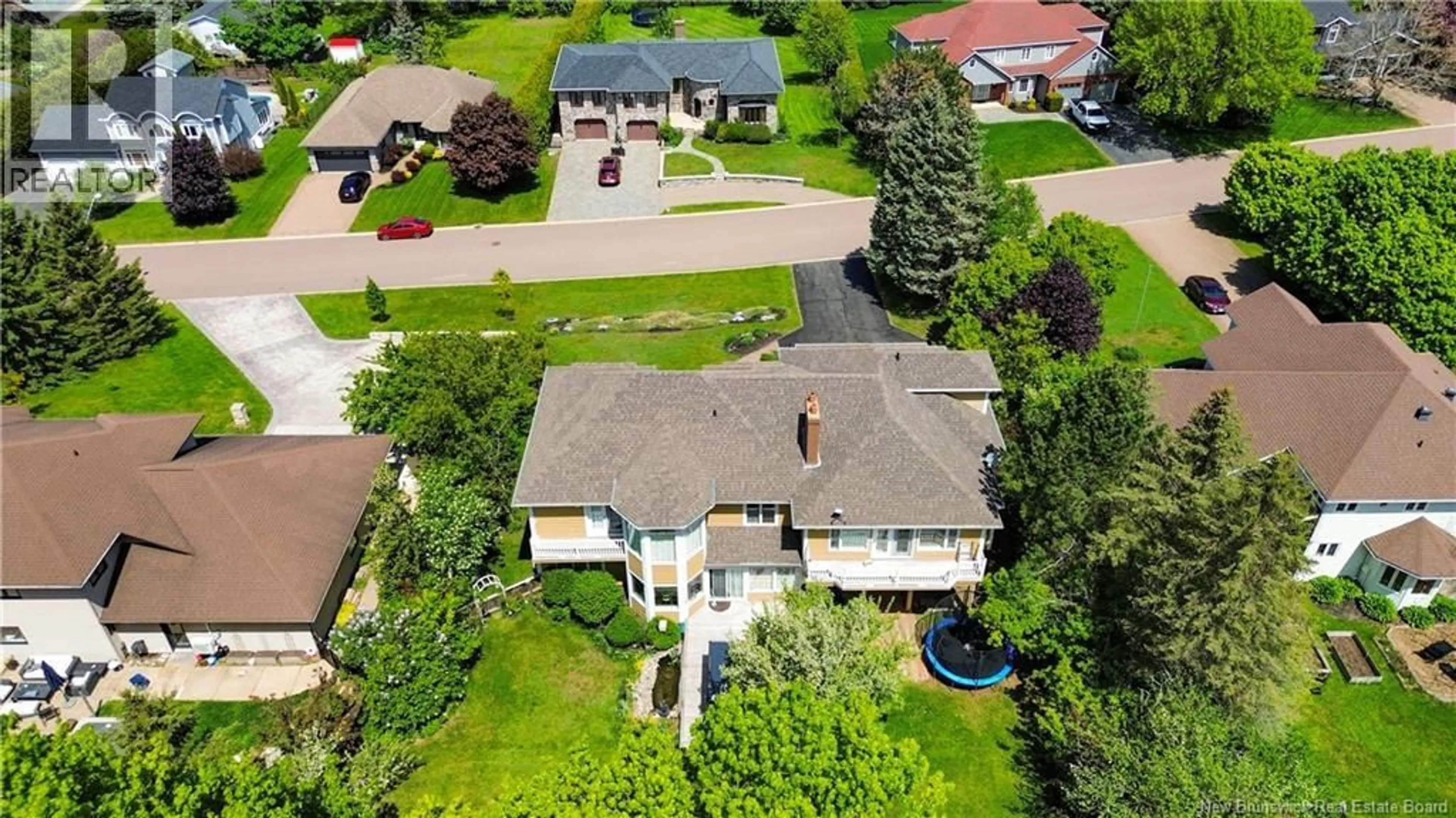 A pic from outside/outdoor area/front of a property/back of a property/a pic from drone, street for 313 LAVOIE, Dieppe New Brunswick E1A6R8