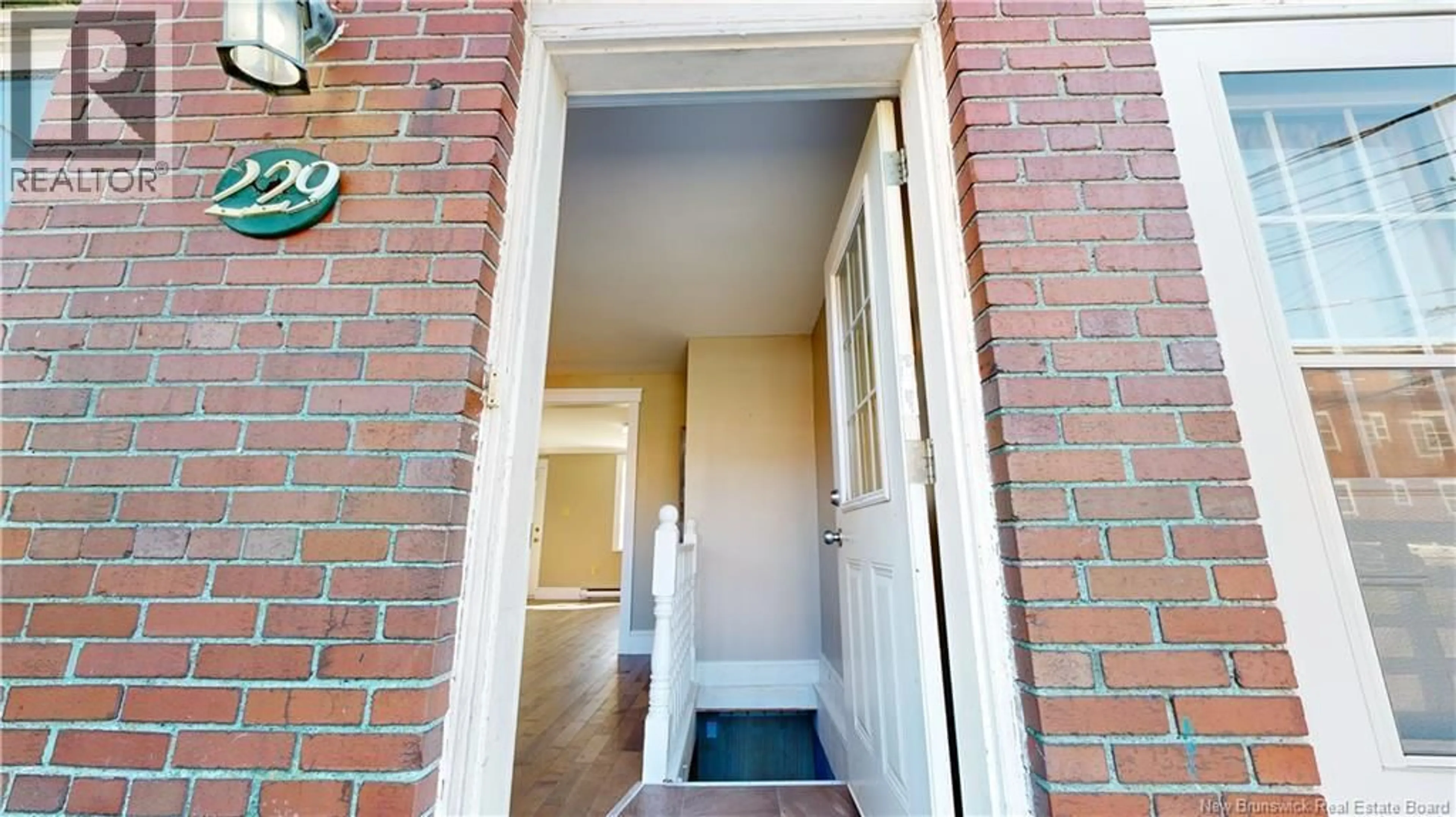 Indoor entryway for 229 GILBERT STREET, Saint John New Brunswick E2K4E4
