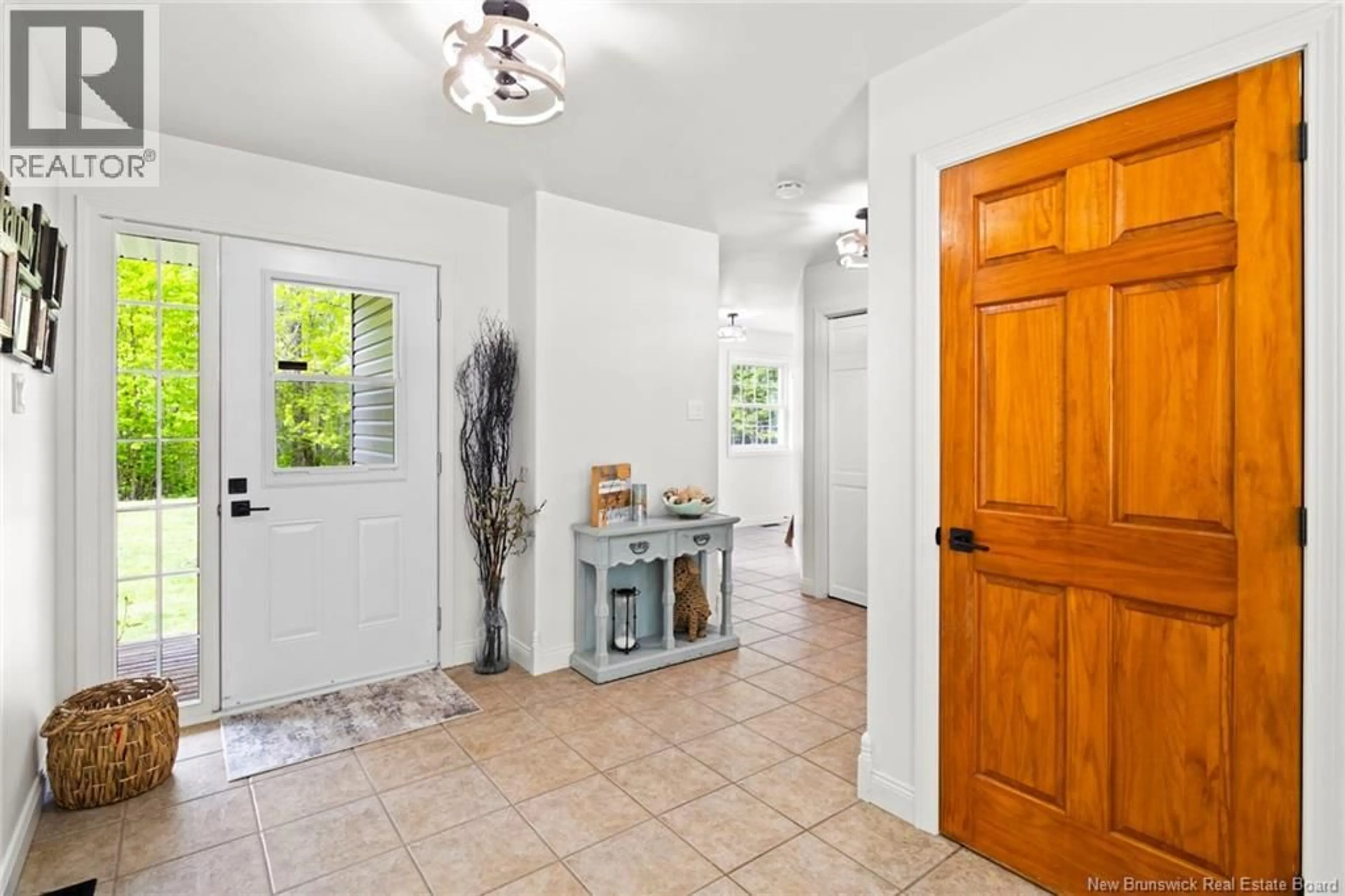 Indoor entryway for 2272 ROUTE 620, Royal Road New Brunswick E3G6L5
