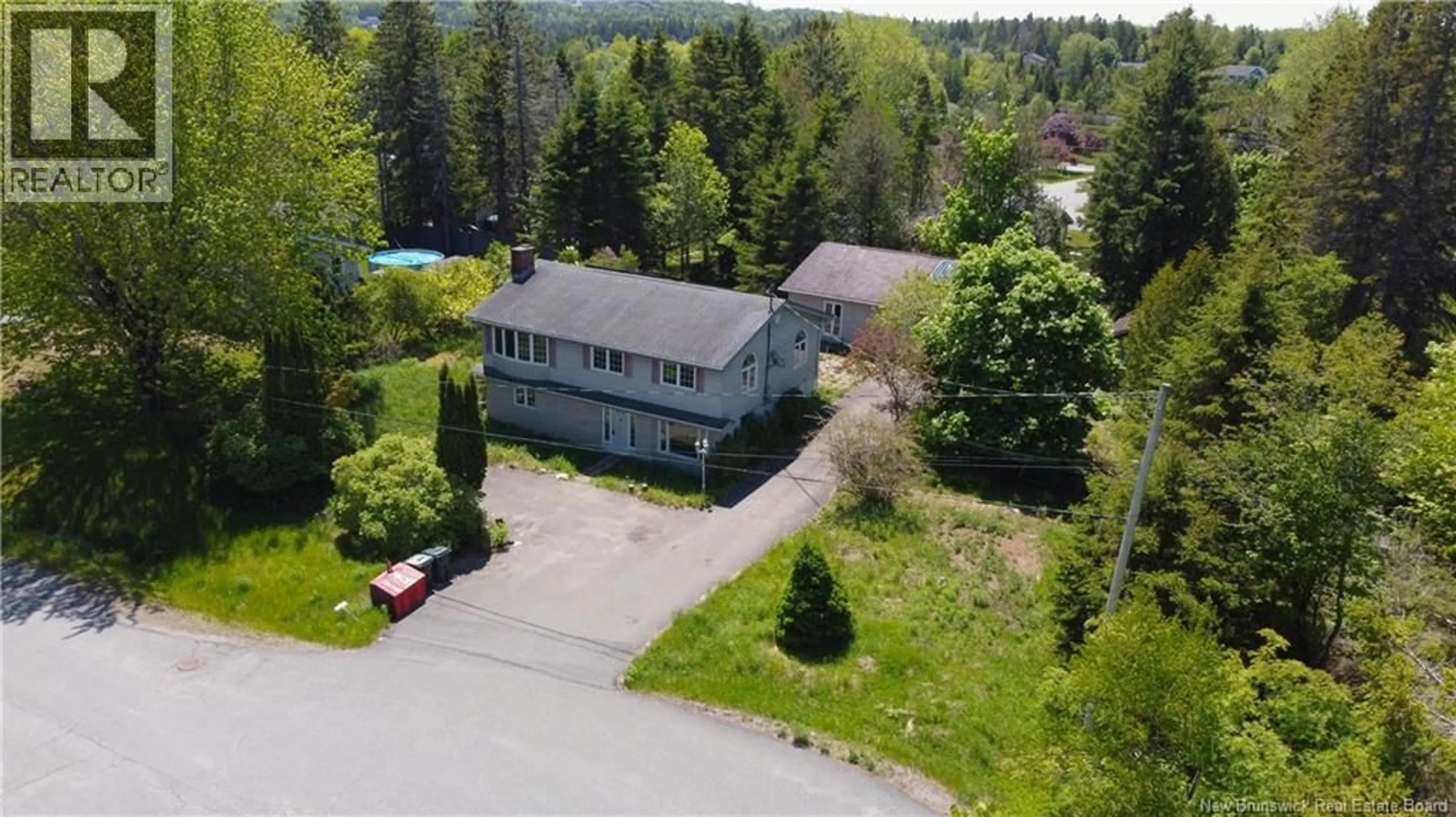 A pic from outside/outdoor area/front of a property/back of a property/a pic from drone, unknown for 11 CARDINAL TERRACE, Quispamsis New Brunswick E2E1M8