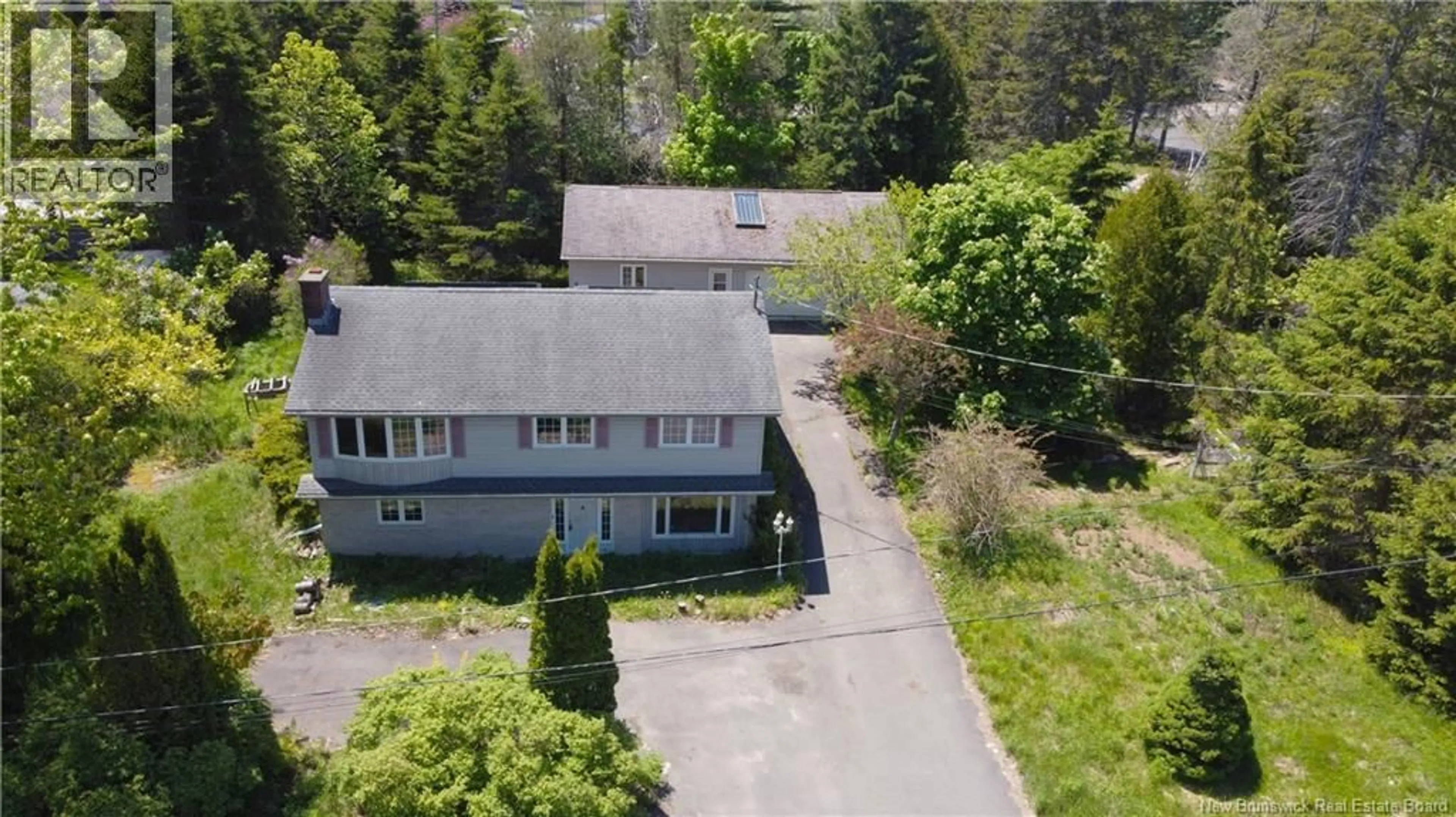 A pic from outside/outdoor area/front of a property/back of a property/a pic from drone, building for 11 CARDINAL TERRACE, Quispamsis New Brunswick E2E1M8