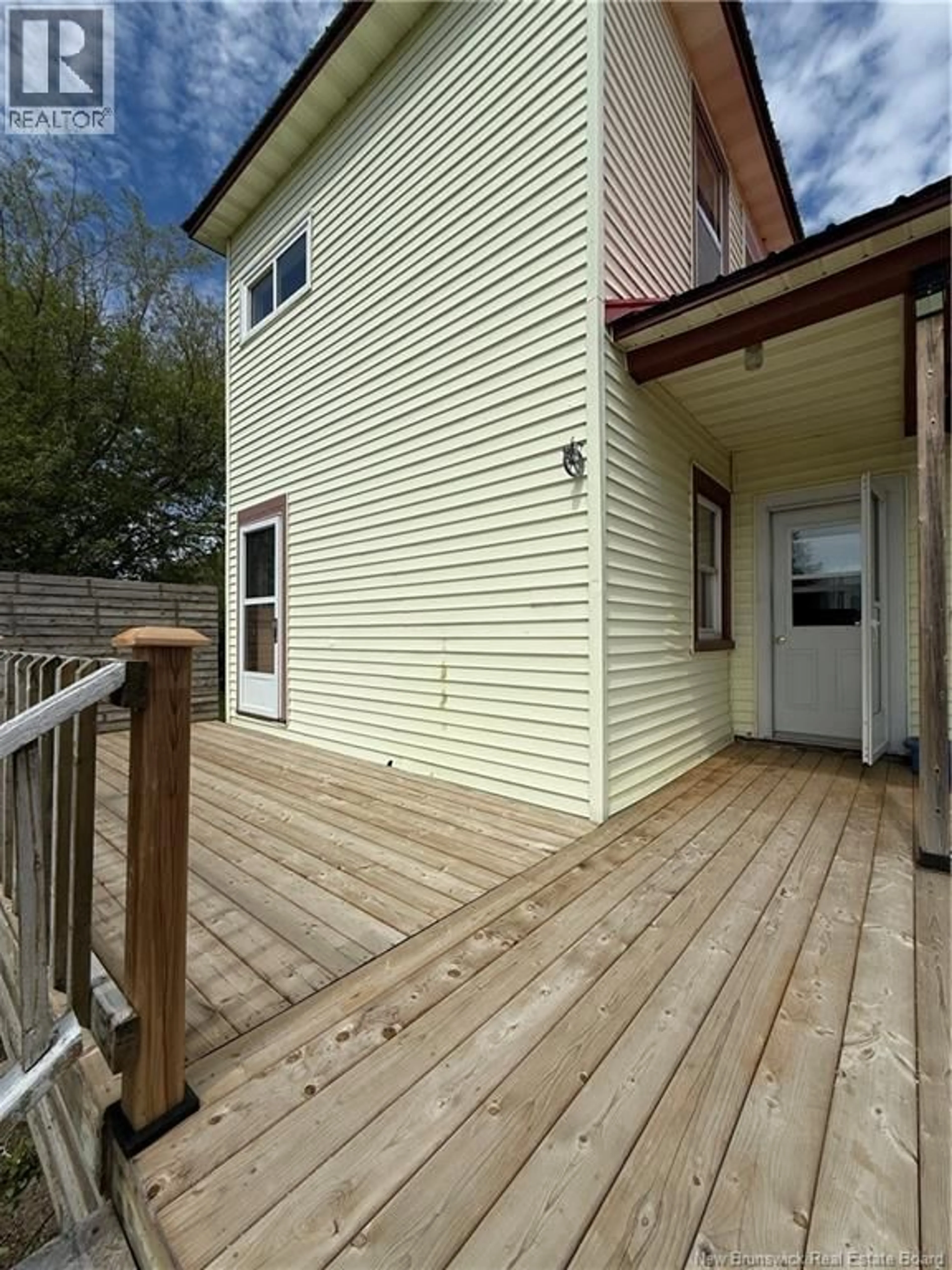 Patio, street for 1 GILLIS LANE, Miramichi New Brunswick E1V7A8
