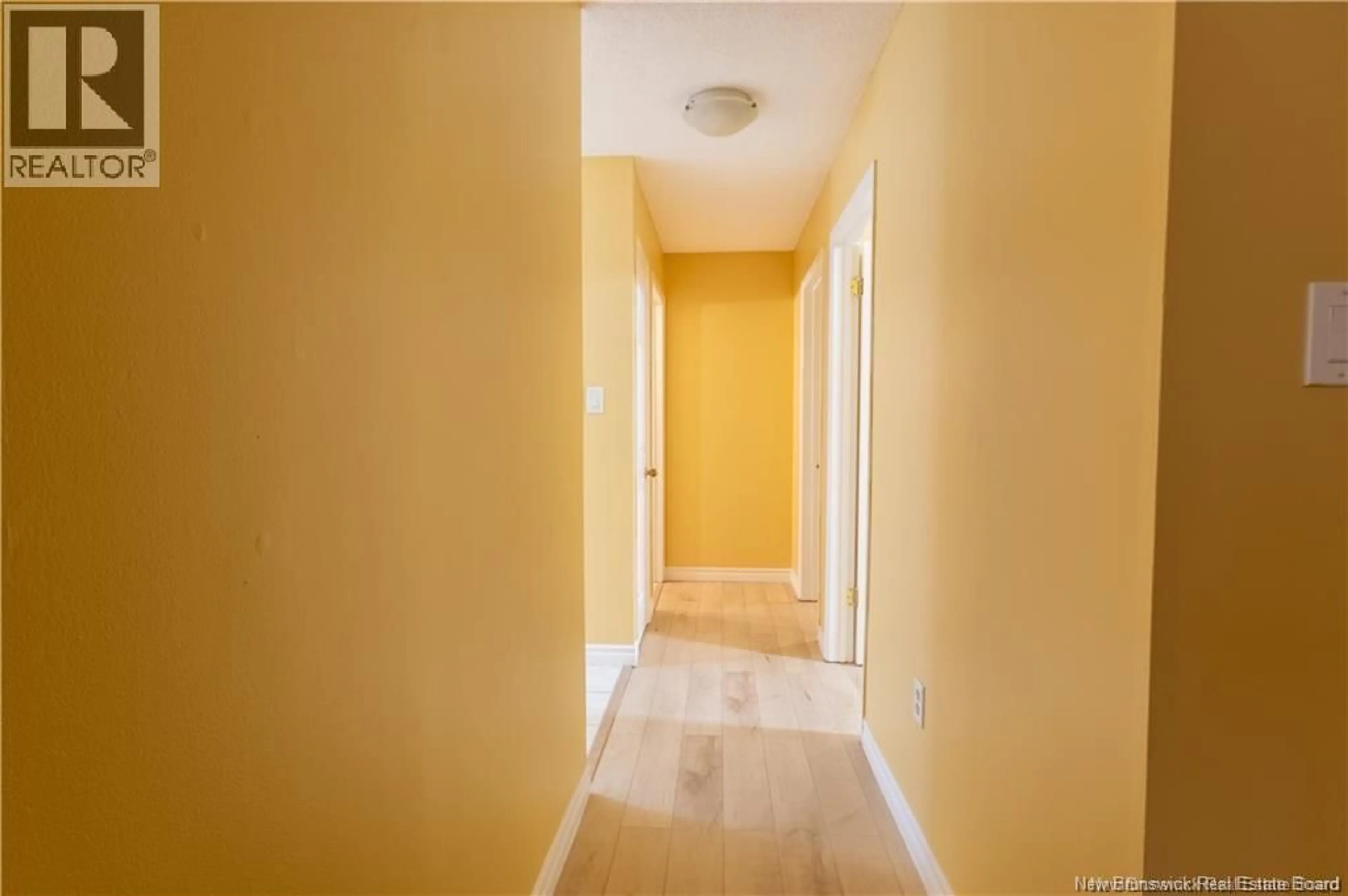 Indoor foyer for 5 - 228 DUNN'S CROSSING ROAD, Fredericton New Brunswick E3B2A6