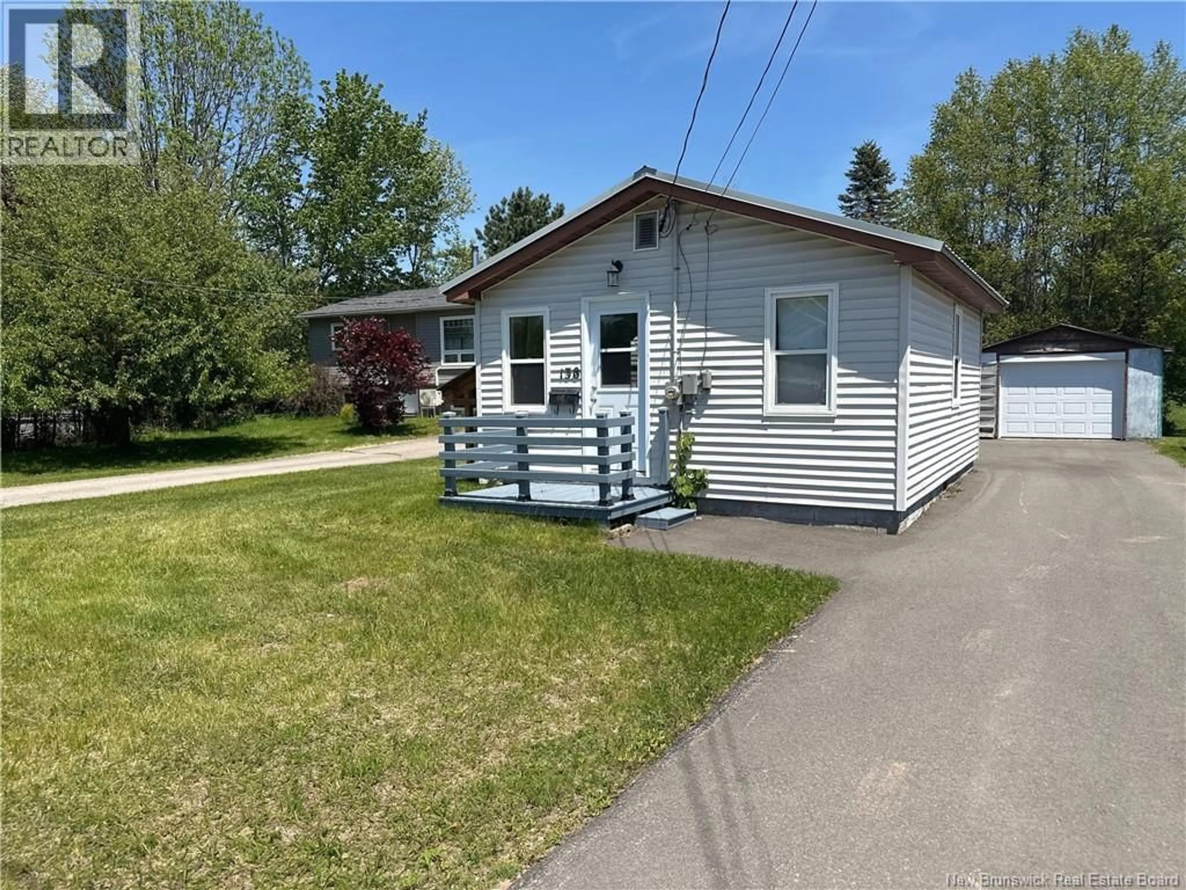 Home with vinyl exterior material, street for 138 MAGNOLIA AVENUE, Sussex New Brunswick E4E2H2