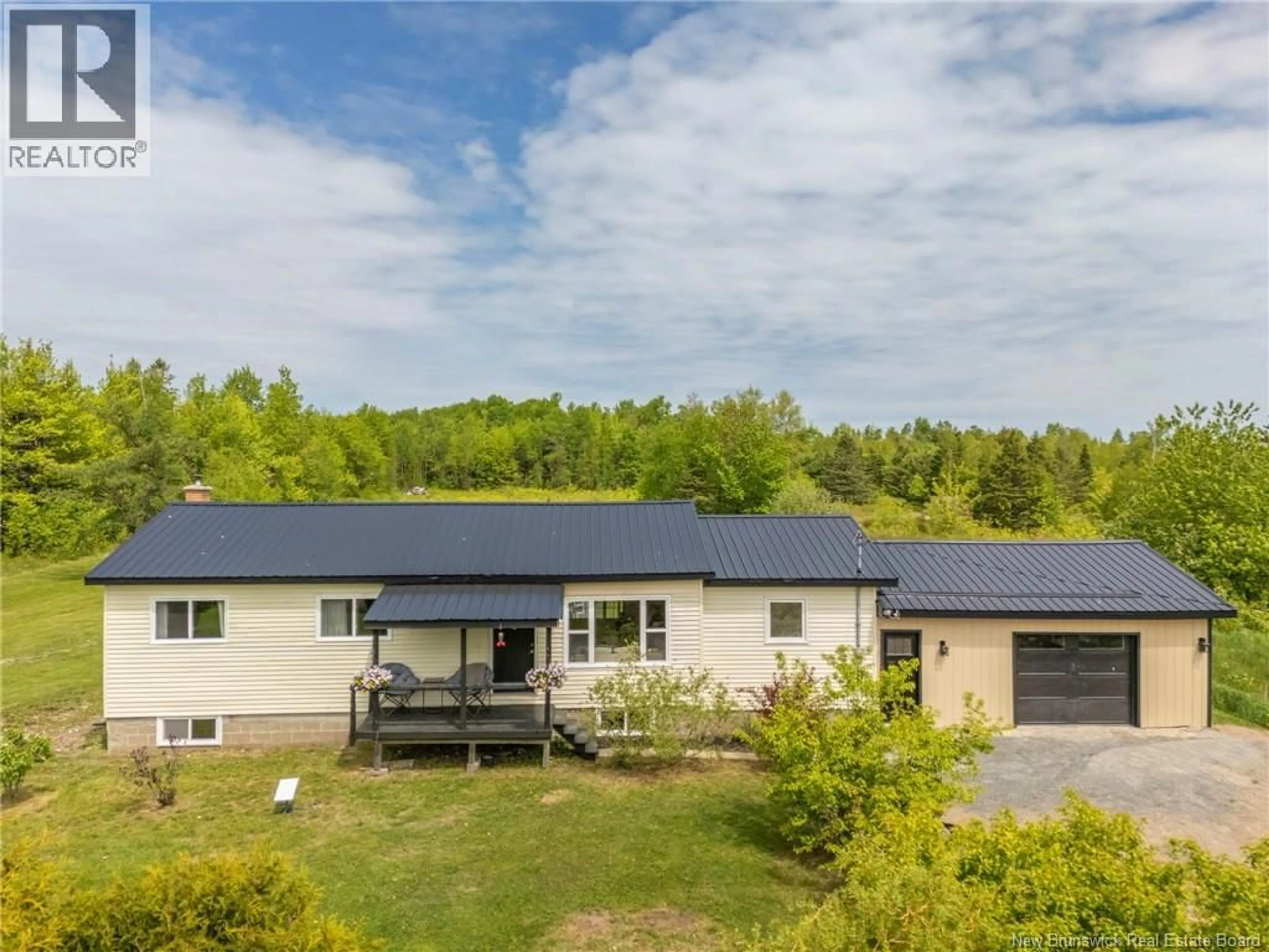 A pic from outside/outdoor area/front of a property/back of a property/a pic from drone, unknown for 282 MEADOW BROOK ROAD, Wirral New Brunswick E5L2T5