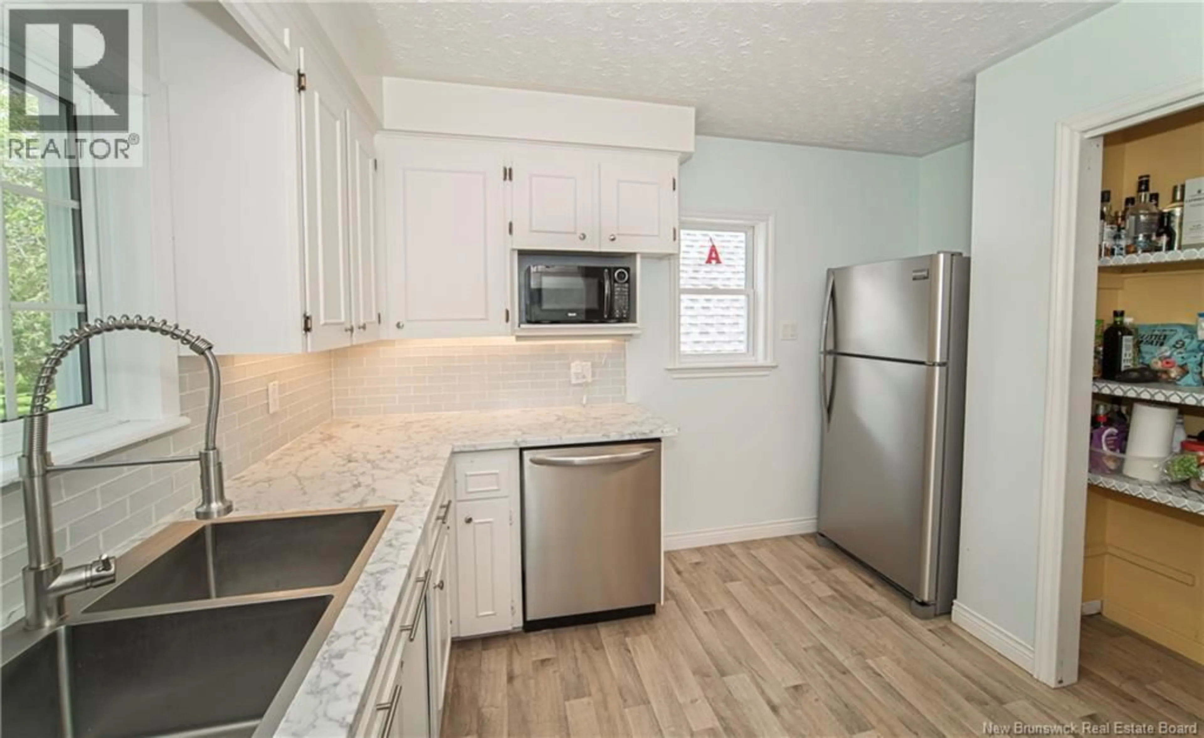 Standard kitchen, unknown for 16 STONEHURST AVENUE, New Maryland New Brunswick E3C1H1