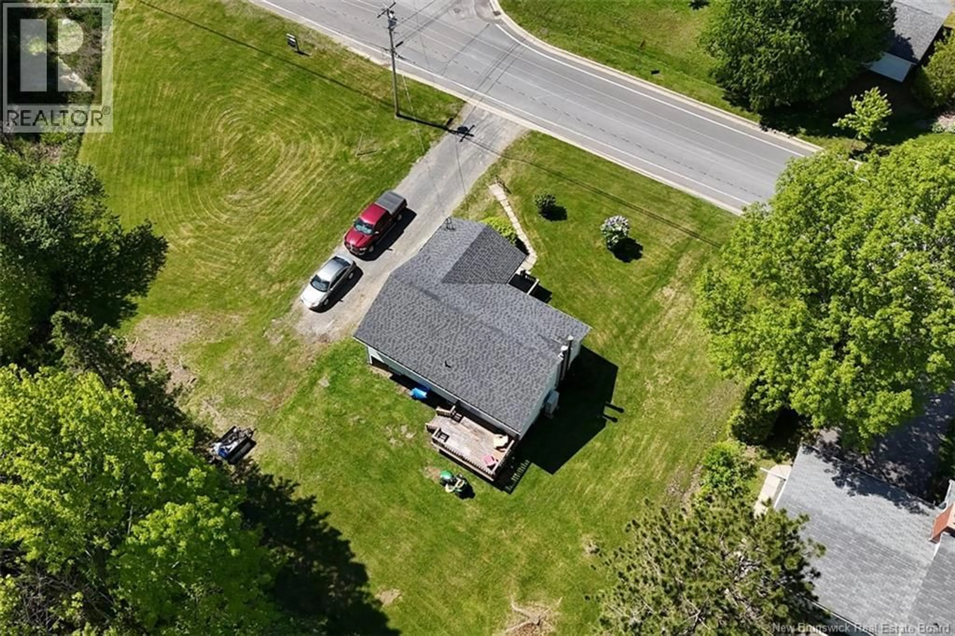 A pic from outside/outdoor area/front of a property/back of a property/a pic from drone, unknown for 157 SUNRISE ESTATES DRIVE, New Maryland New Brunswick E3C1G6