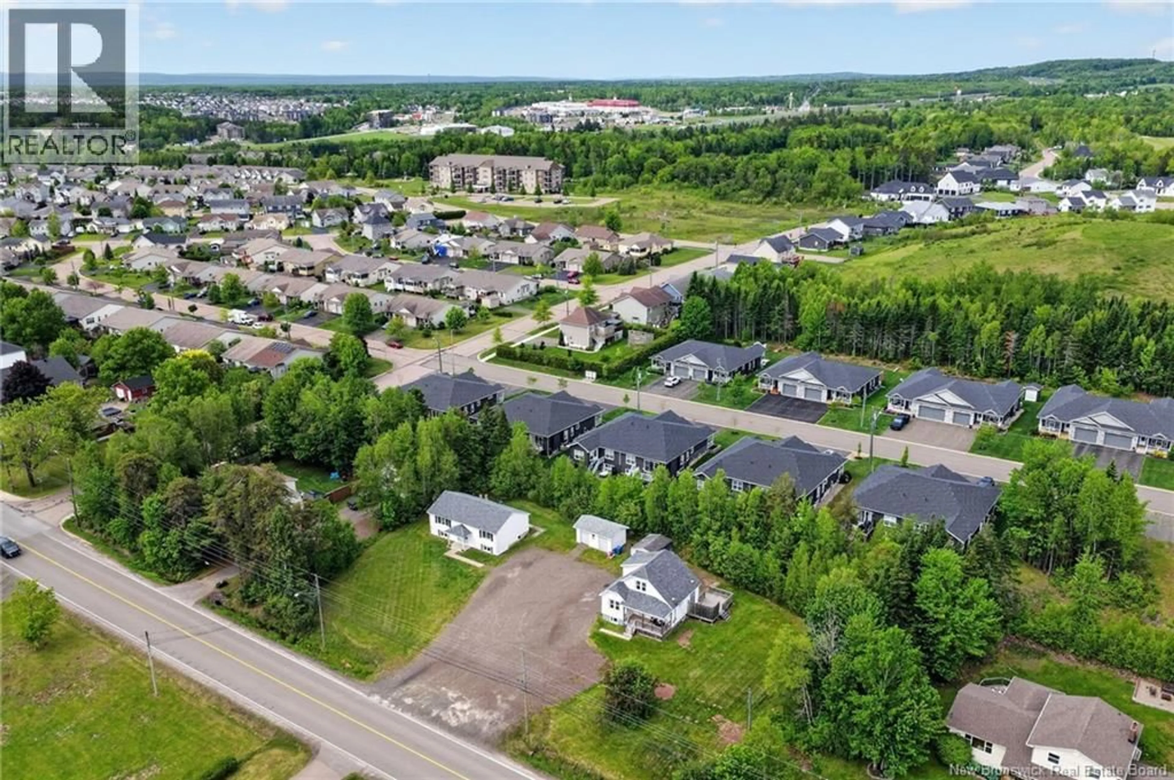 A pic from outside/outdoor area/front of a property/back of a property/a pic from drone, street for 498 GORGE ROAD, Moncton New Brunswick E1G3H8