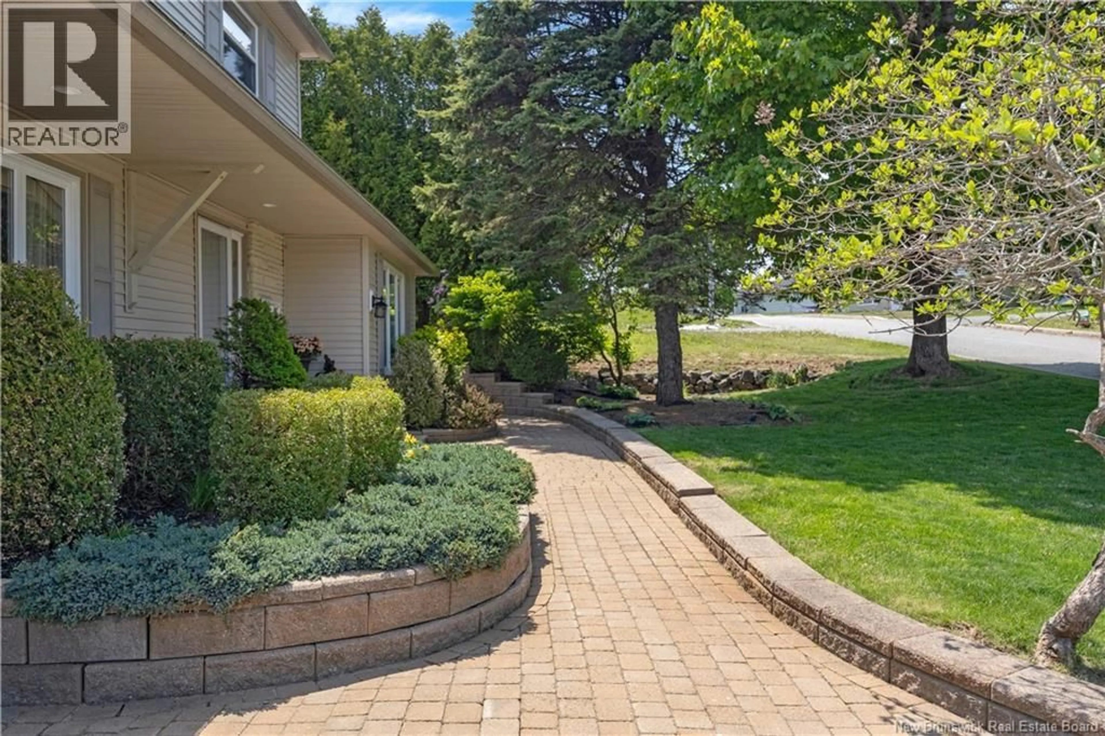Patio, street for 26 KELTON STREET, Saint John New Brunswick E2J3A7