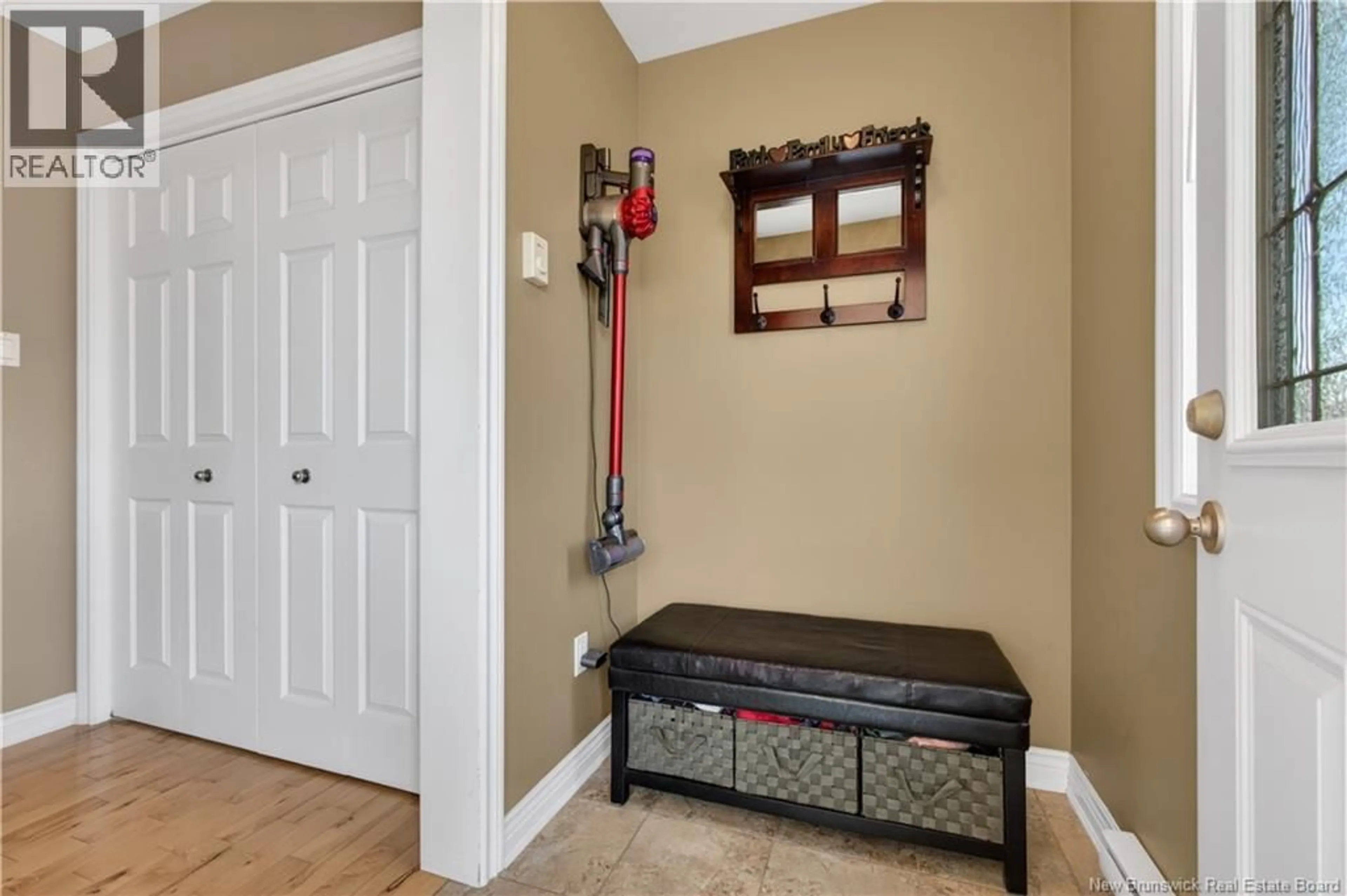 Indoor entryway for 147 BEDARD STREET, Dieppe New Brunswick E1A0T2
