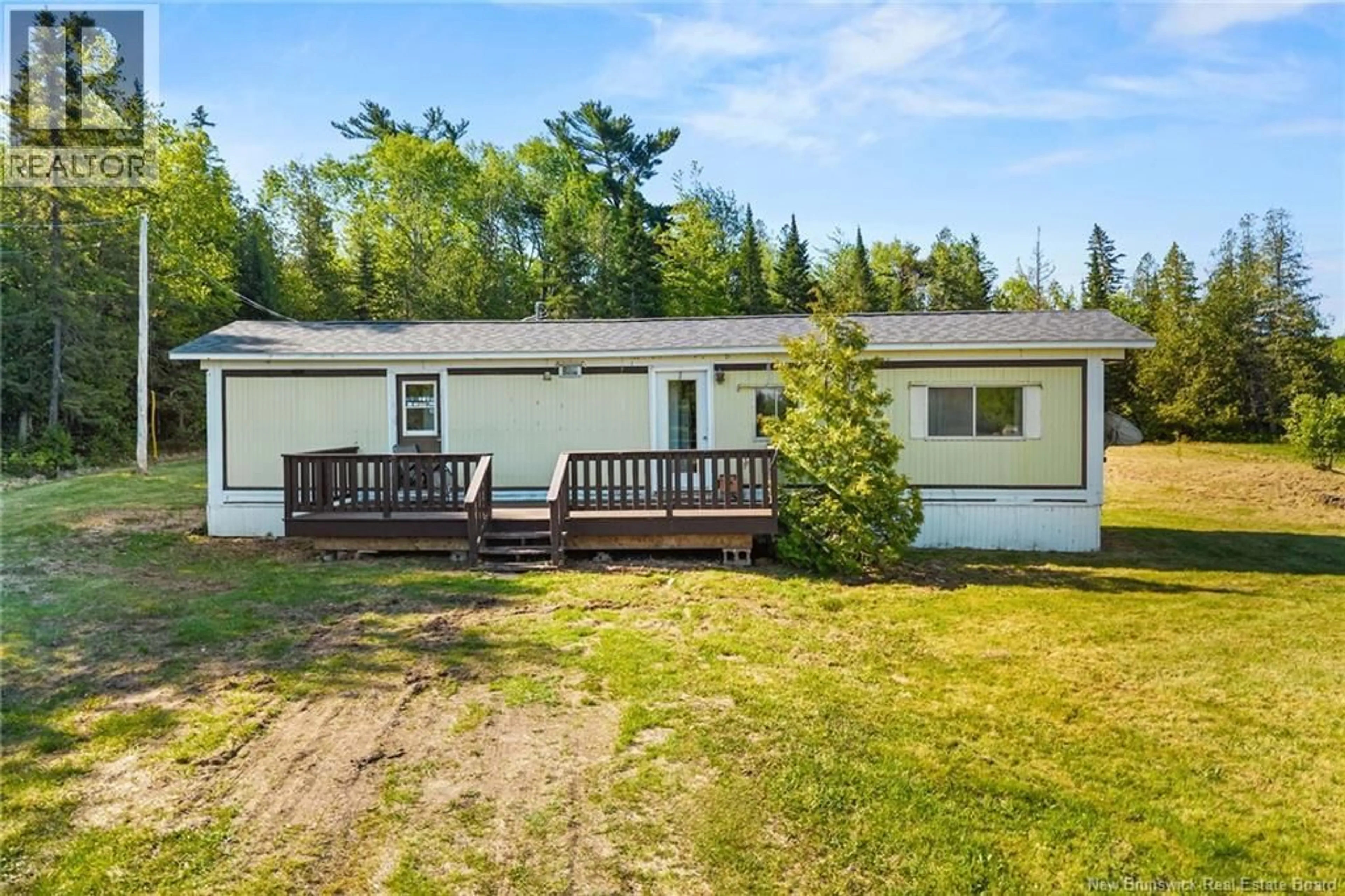 A pic from outside/outdoor area/front of a property/back of a property/a pic from drone, unknown for 236 CUMBERLAND BAY SOUTH ROAD, Cumberland Bay New Brunswick E4A3E1