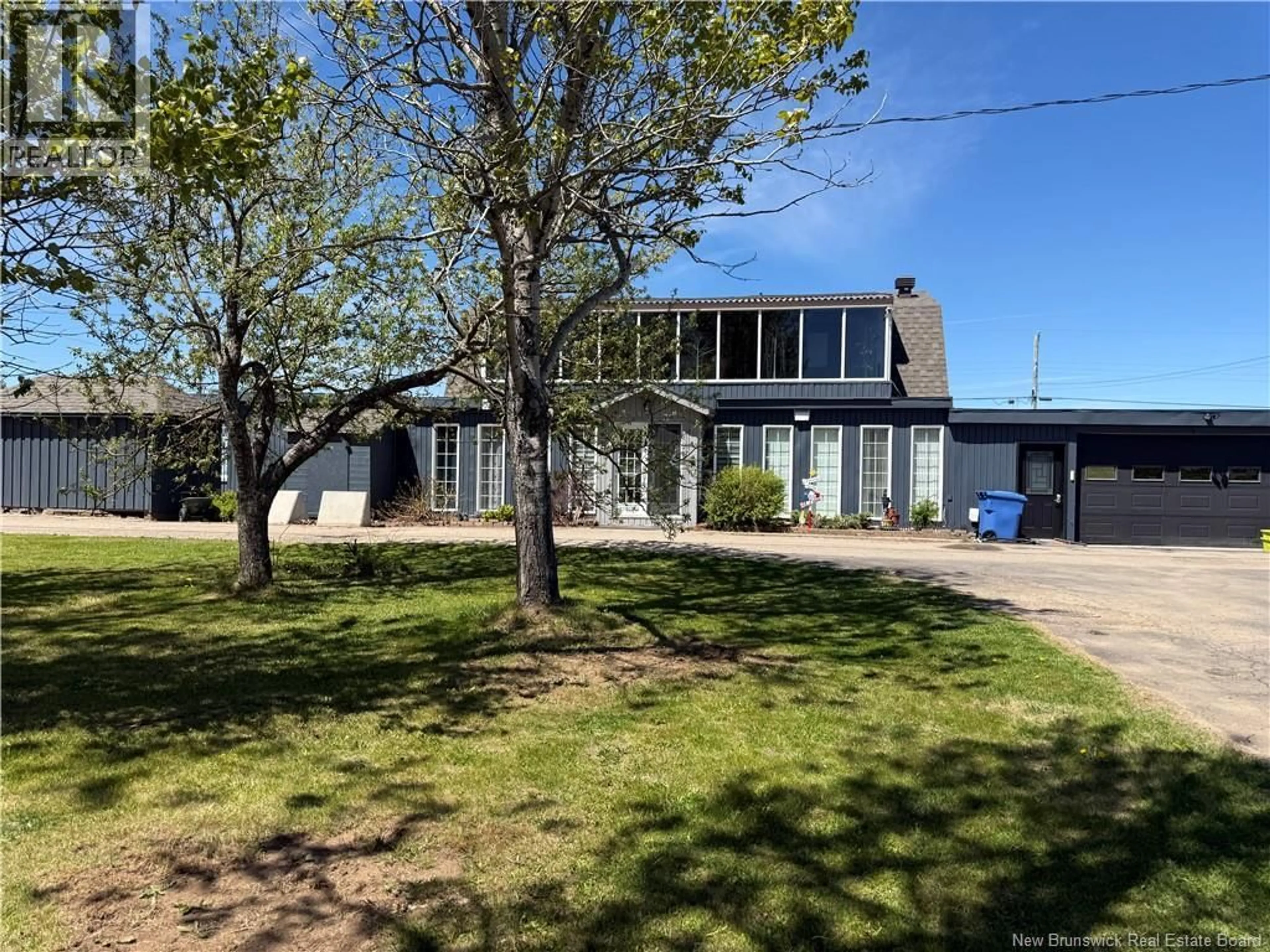 A pic from outside/outdoor area/front of a property/back of a property/a pic from drone, street for 50 ALLÉE LOUISA ALLÉE, Pointe-Brûlée New Brunswick E8S2V3