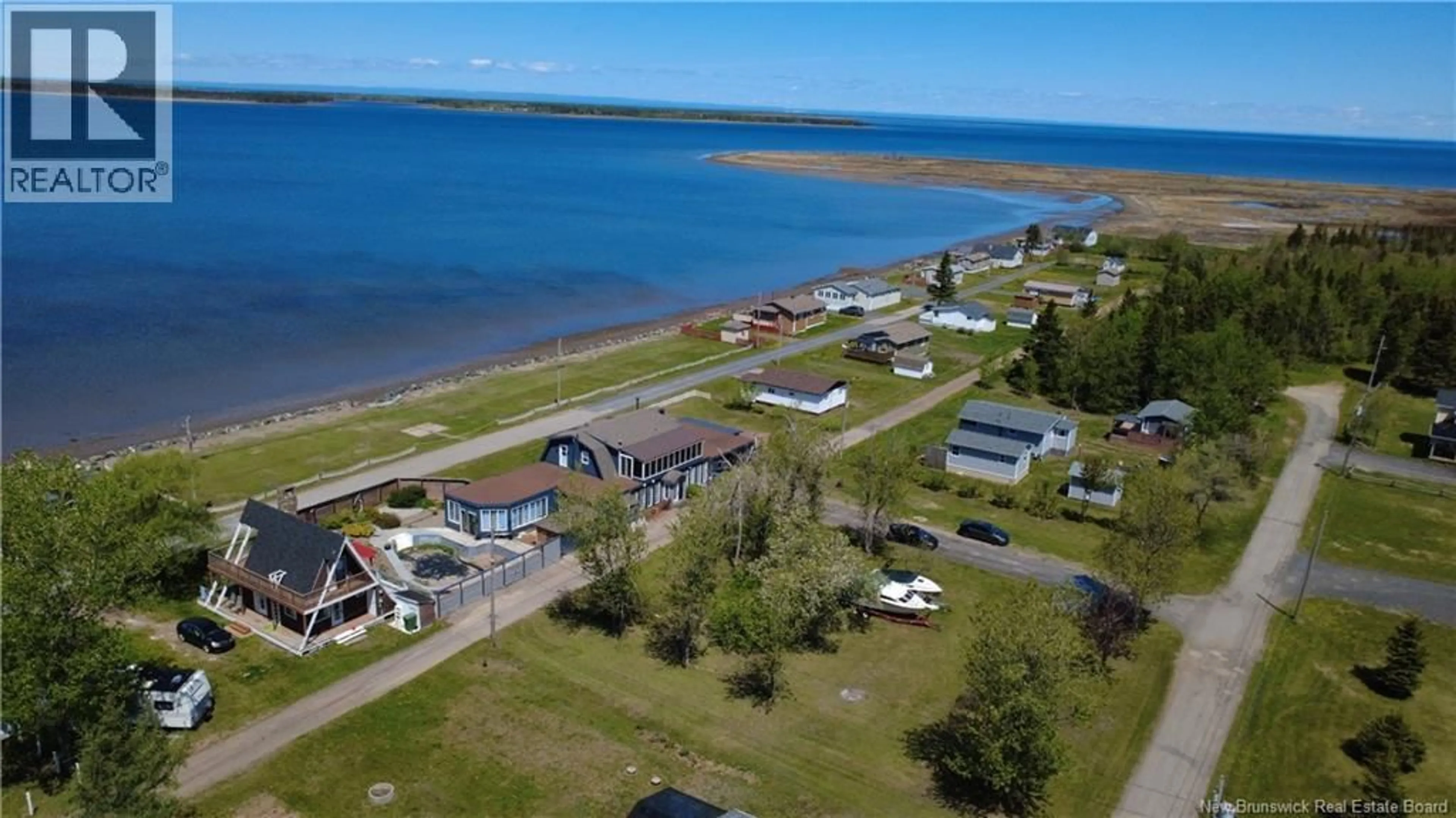 A pic from outside/outdoor area/front of a property/back of a property/a pic from drone, water/lake/river/ocean view for 50 ALLÉE LOUISA ALLÉE, Pointe-Brûlée New Brunswick E8S2V3