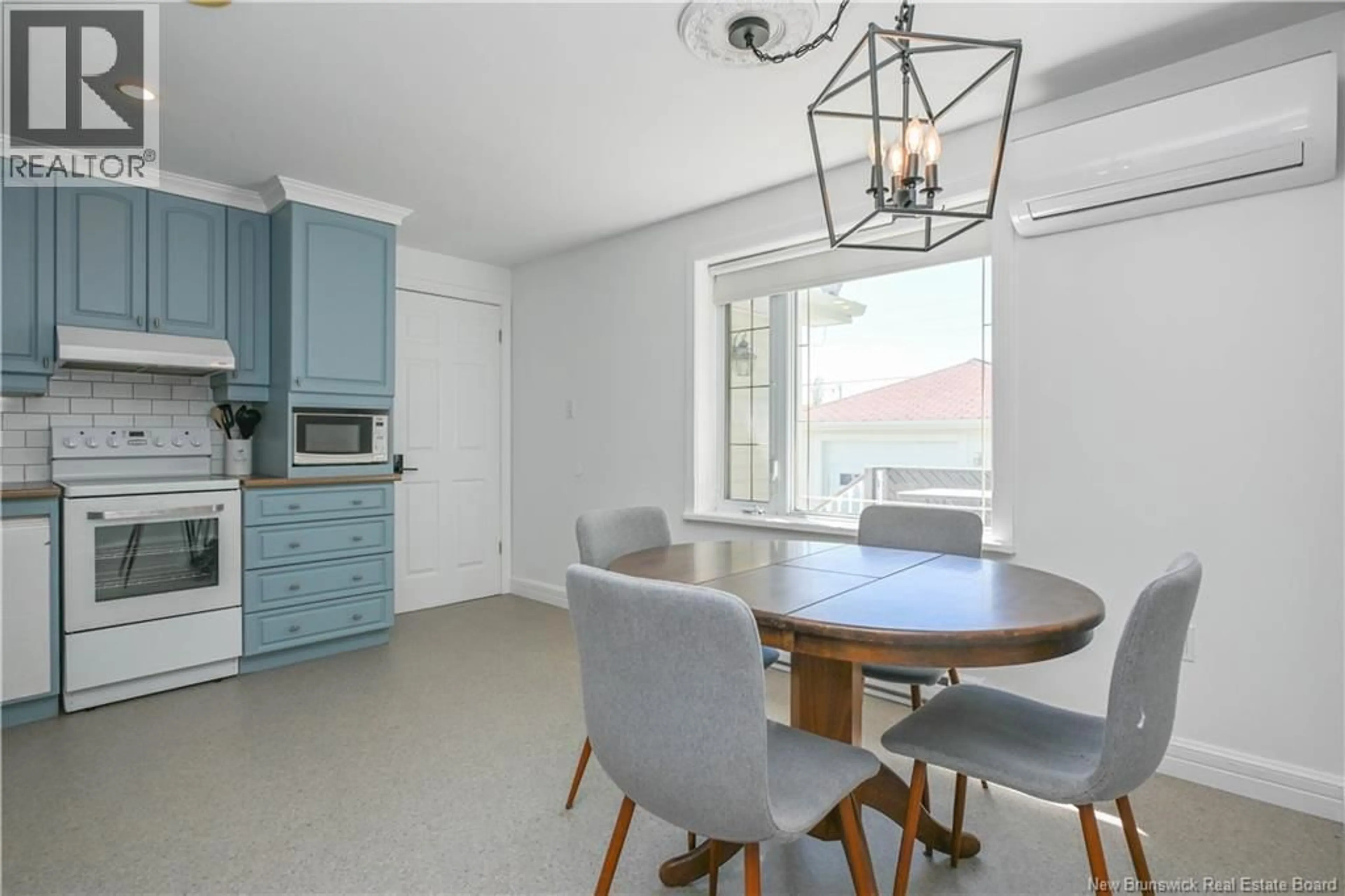 Open concept kitchen, ceramic/tile floor for 137 SAVOIE STREET, Shippagan New Brunswick E8S3H6