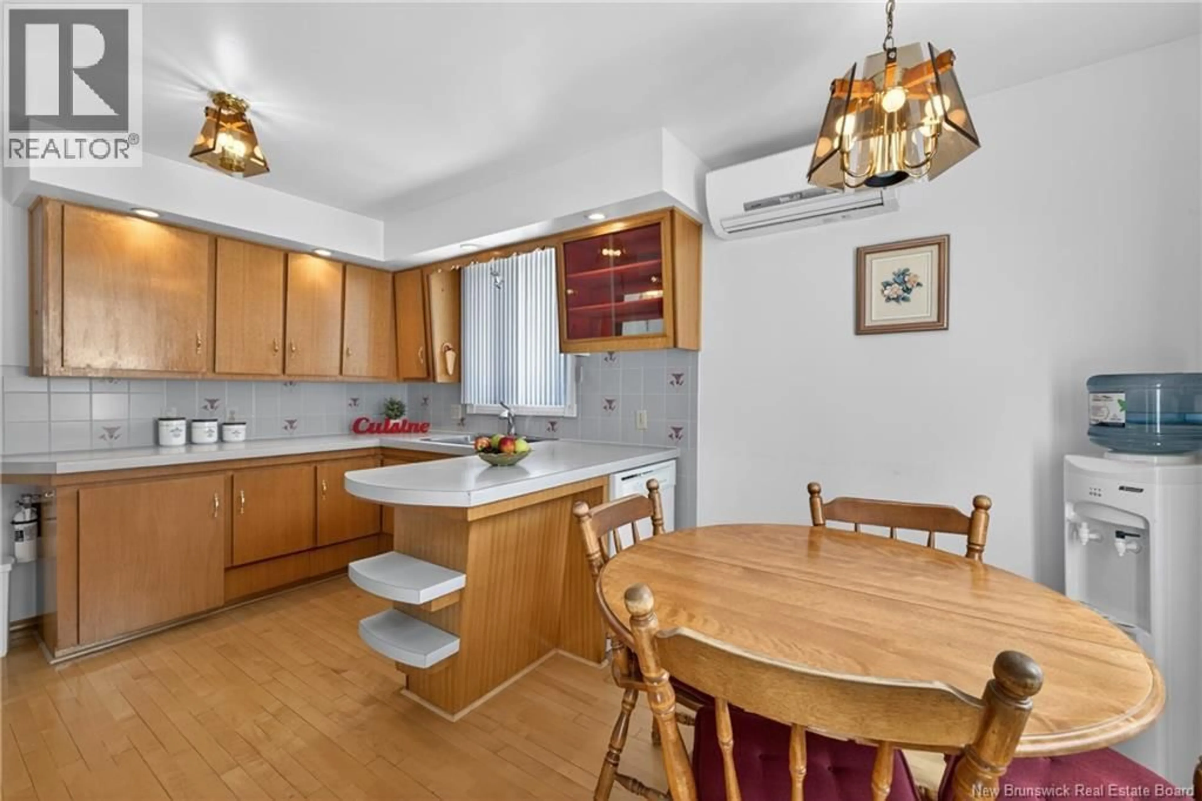 Standard kitchen, unknown for 3548 RUE CENTENAIRE, Tracadie New Brunswick E1X1B1