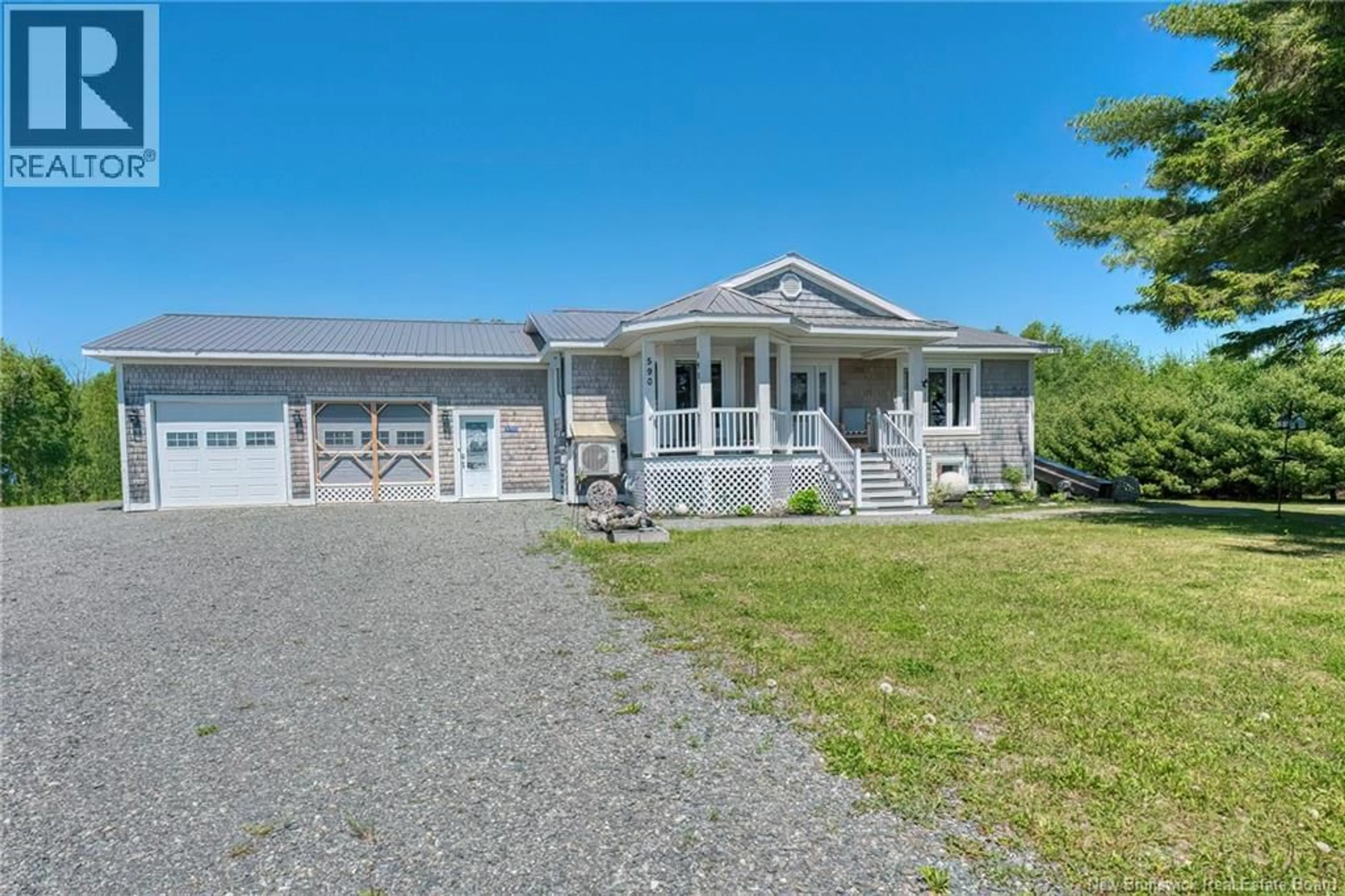 A pic from outside/outdoor area/front of a property/back of a property/a pic from drone, street for 590 CANTON, DSL de Drummond/DSL of Drummond New Brunswick E3Y1M2
