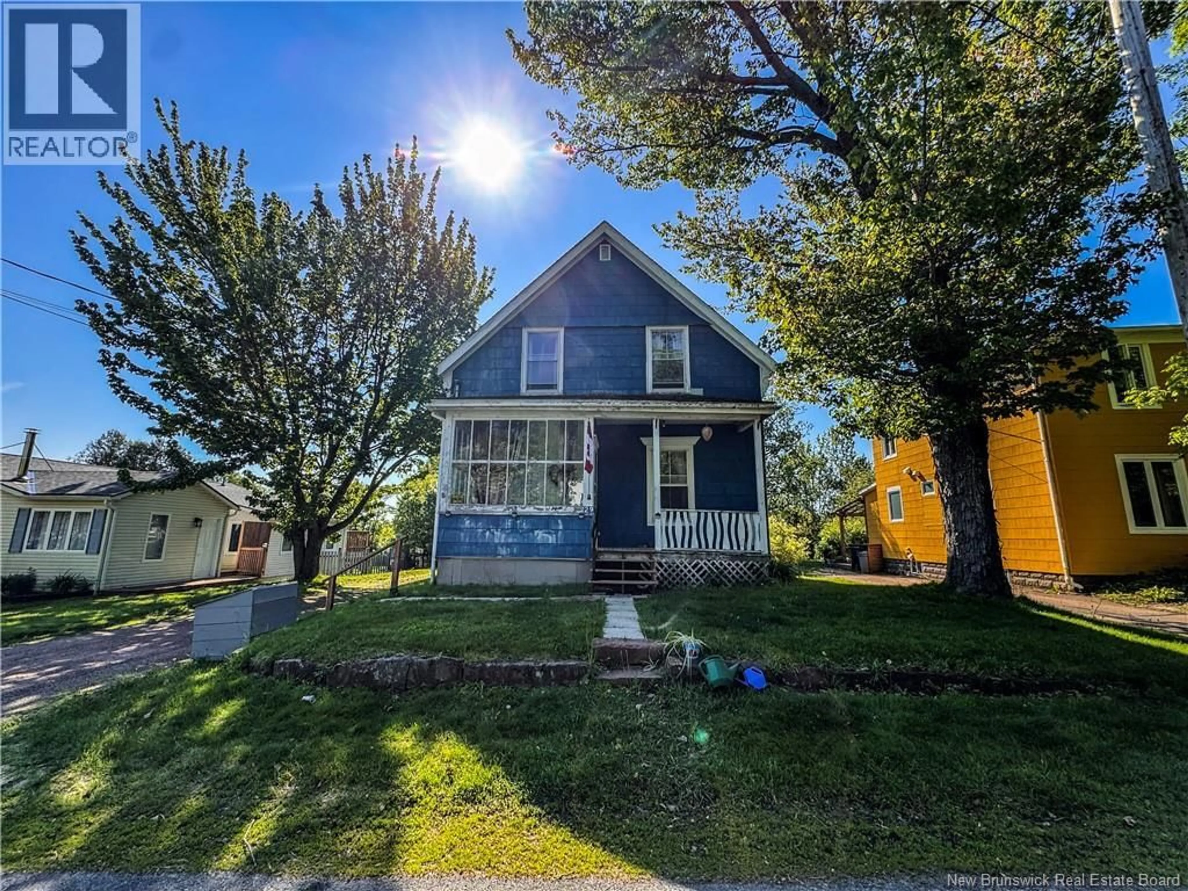 A pic from outside/outdoor area/front of a property/back of a property/a pic from drone, street for 29 SQUIRE STREET, Sackville New Brunswick E4L4K8