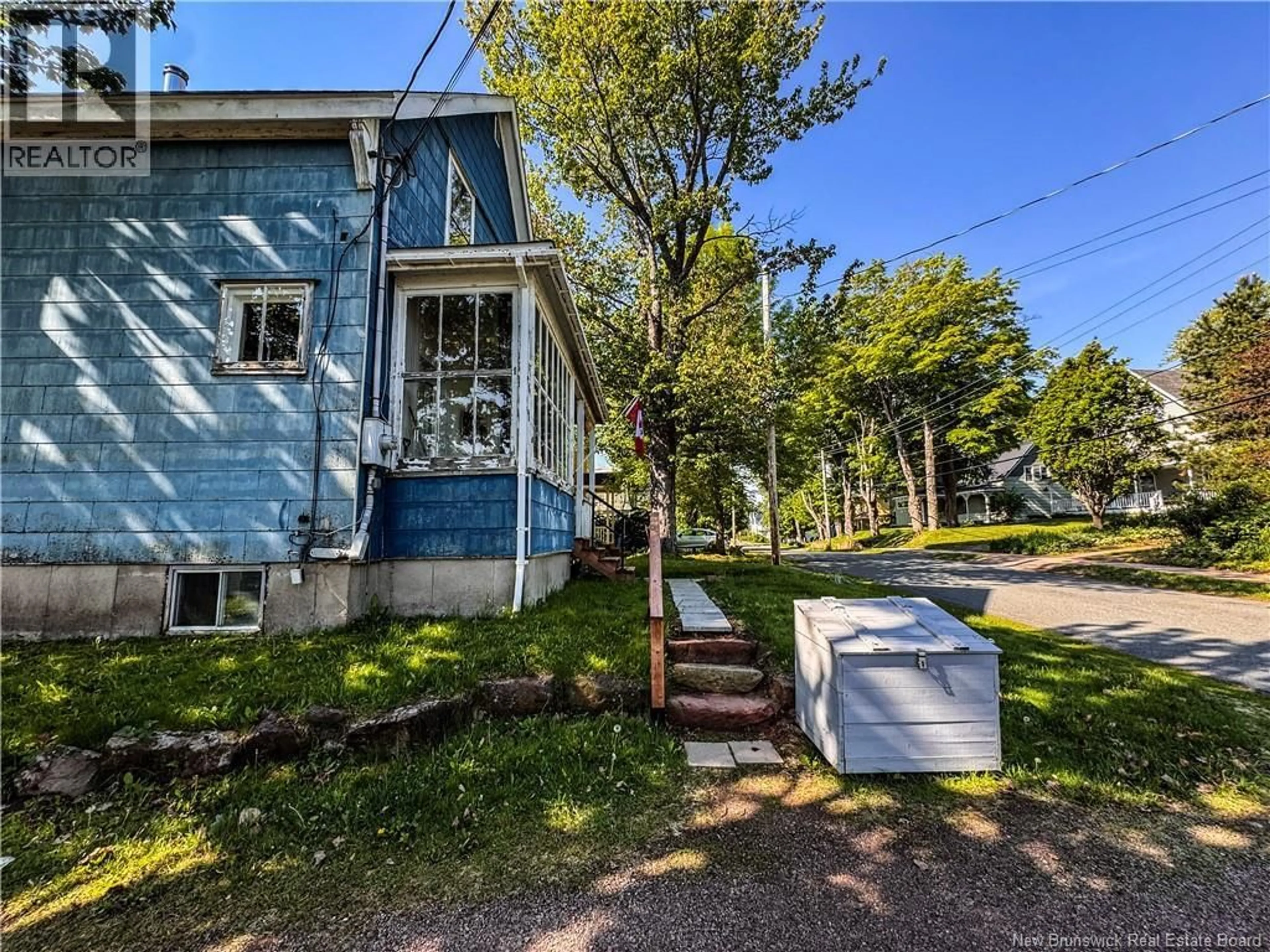 A pic from outside/outdoor area/front of a property/back of a property/a pic from drone, street for 29 SQUIRE STREET, Sackville New Brunswick E4L4K8
