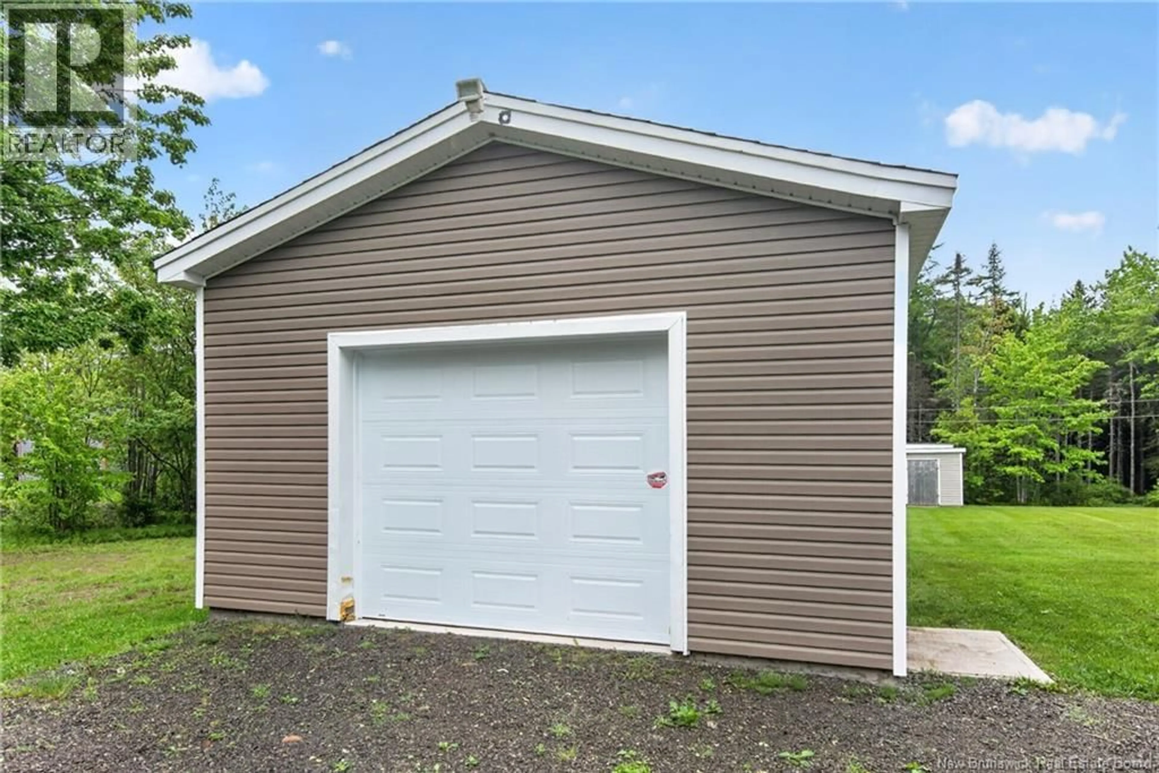 Indoor garage for 710 WARD ROAD, Cocagne New Brunswick E4R3N4