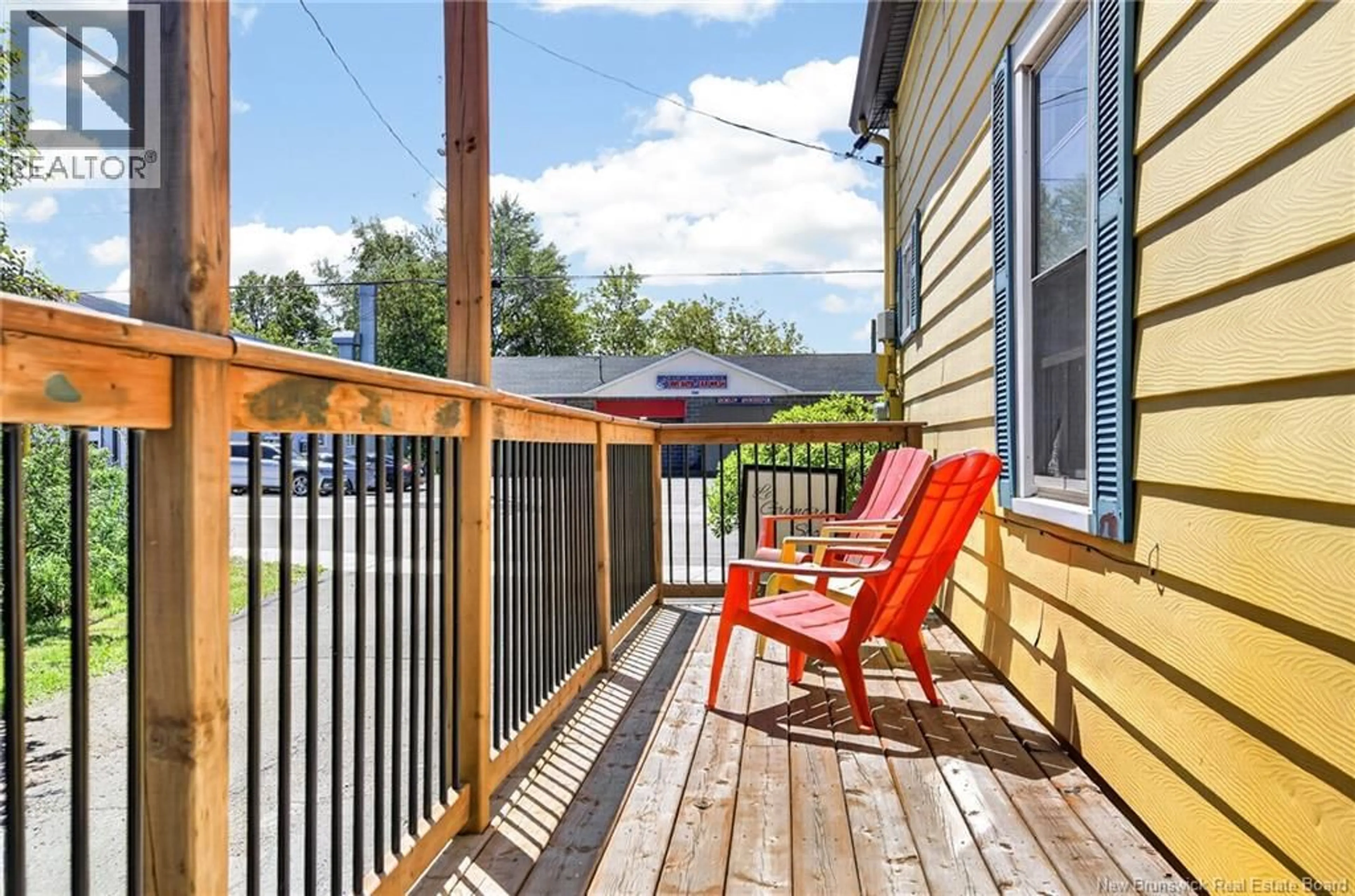Patio, street for 274 MAIN STREET, Shediac New Brunswick E4P2E3