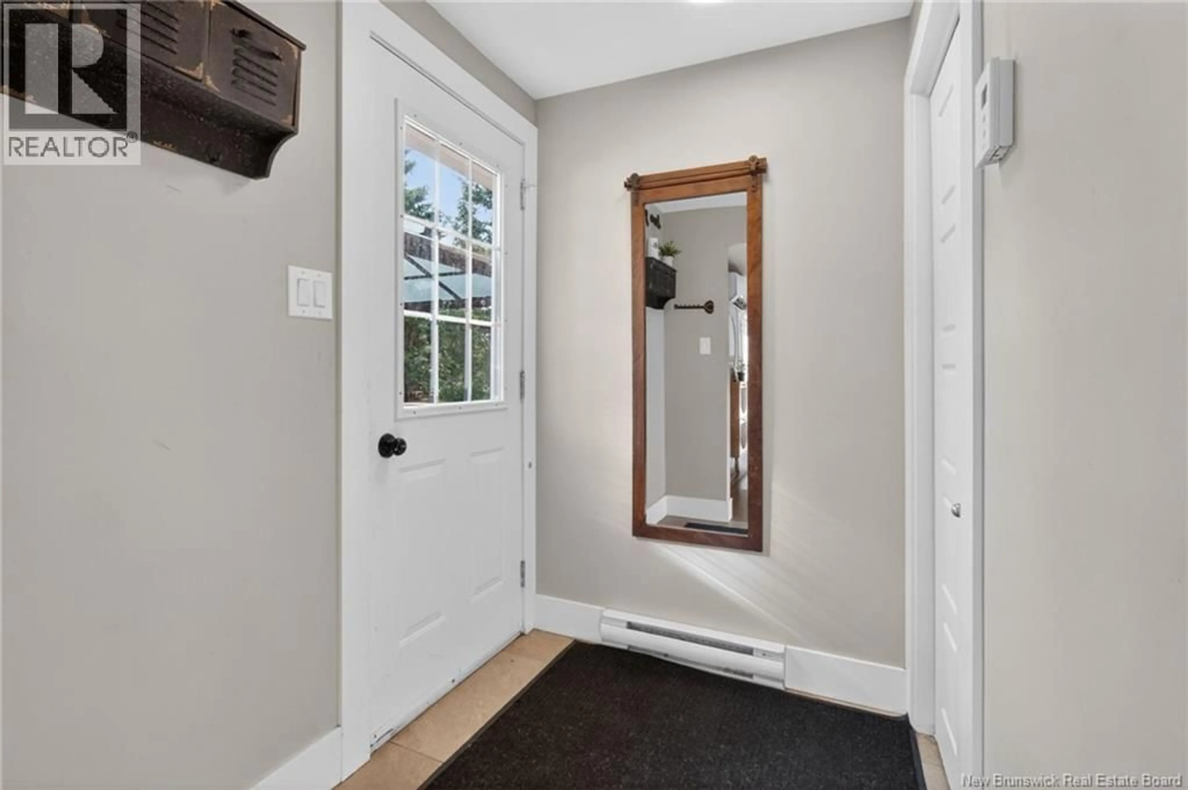 Indoor entryway for 305-307 PASCAL AVENUE, Dieppe New Brunswick E1A2C8