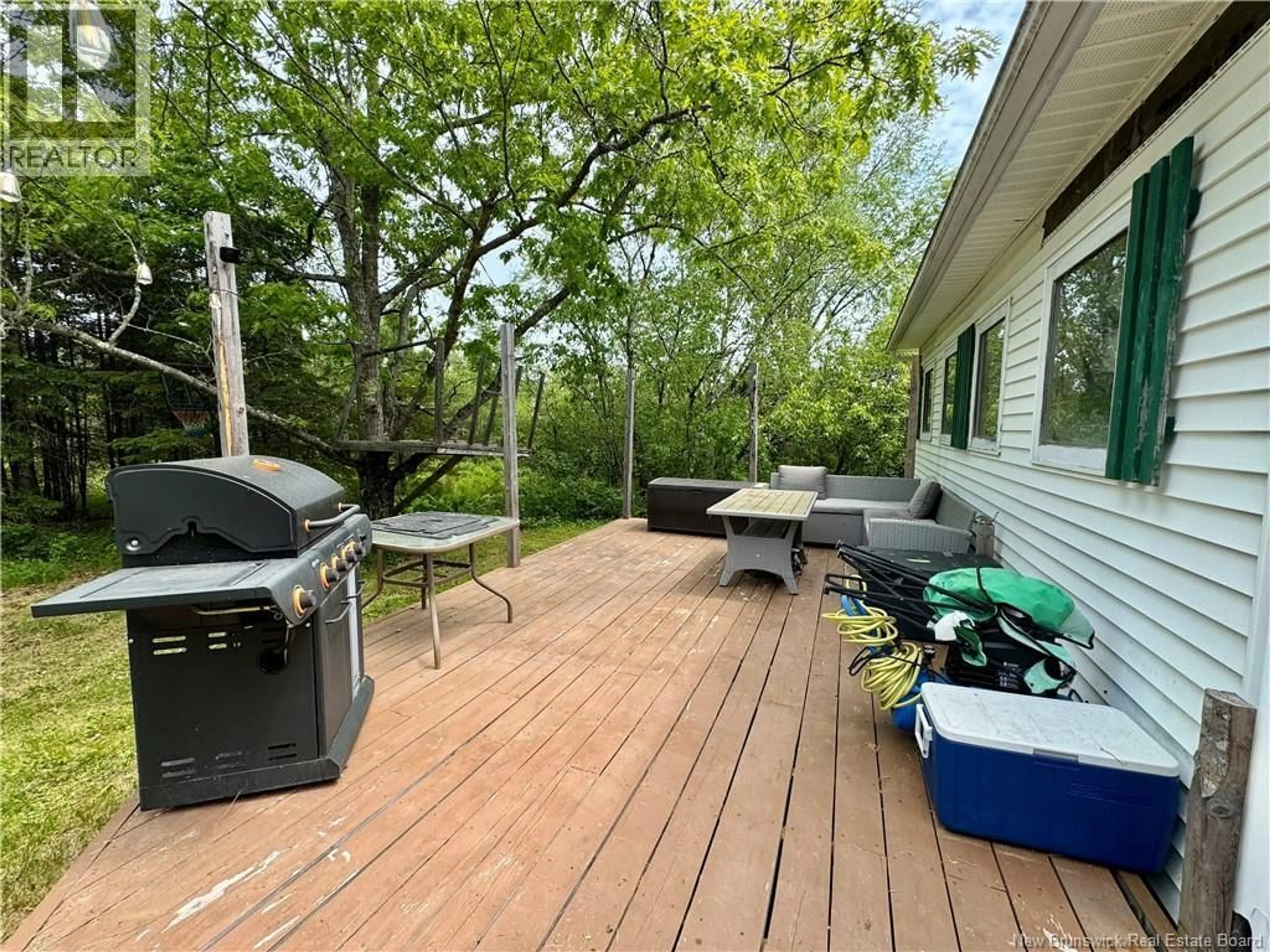 Patio, unknown for 264 ROUTE 170, Oak Bay New Brunswick E3L3X8