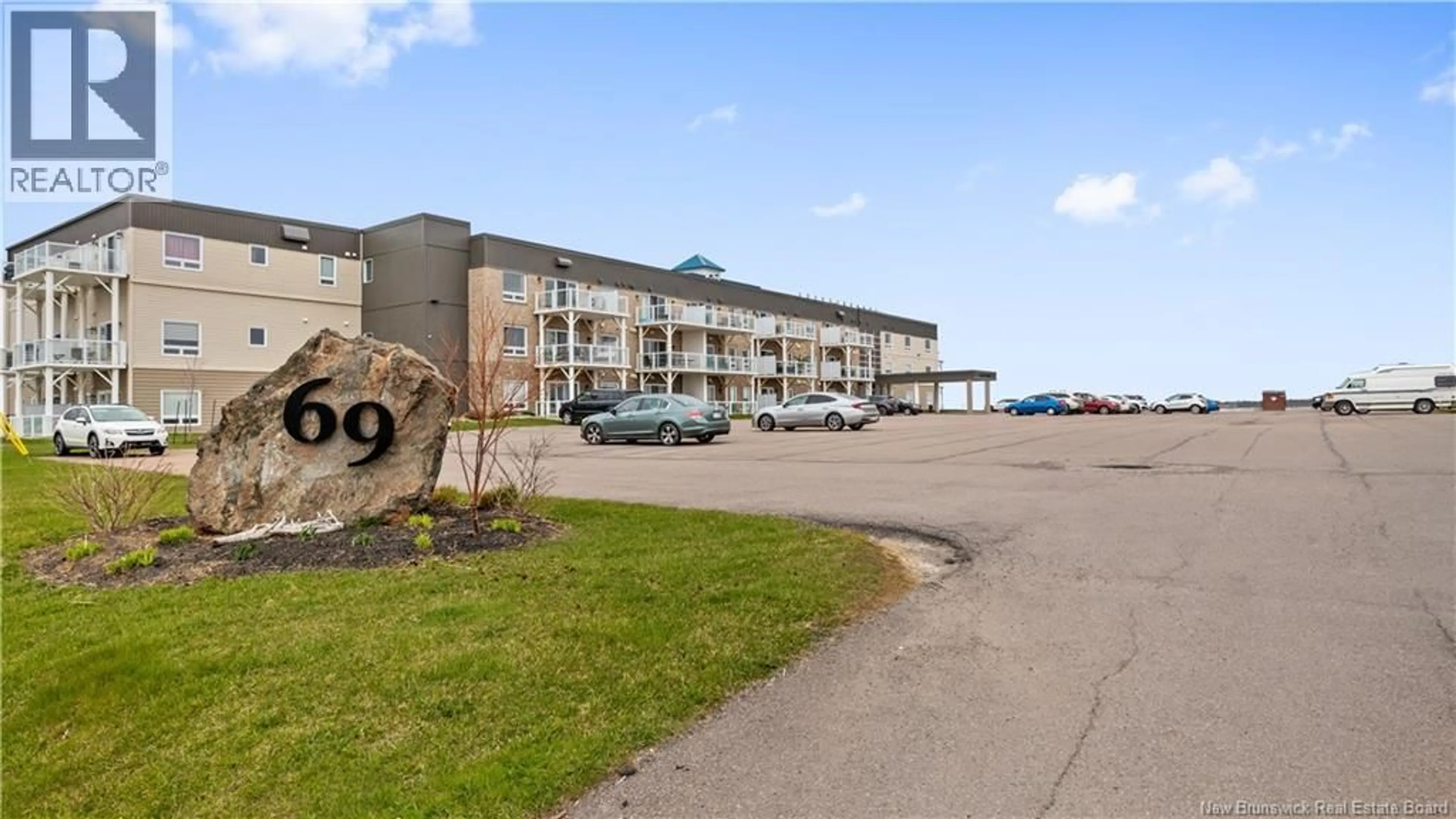 Patio, water/lake/river/ocean view for 209 - 69 CAP BIMET, Grand-Barachois New Brunswick E4P6X5