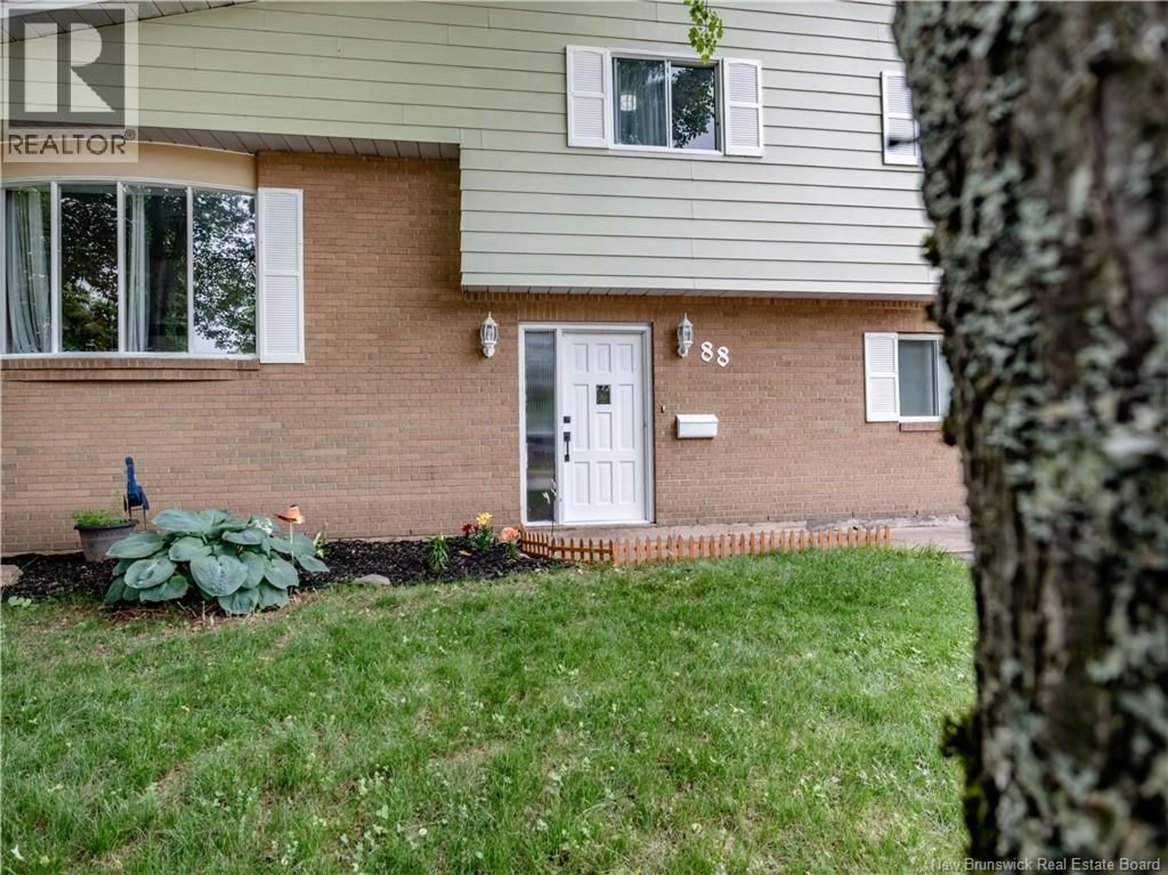 Unknown for 88 WOODLEIGH STREET, Moncton New Brunswick E1C8Z8