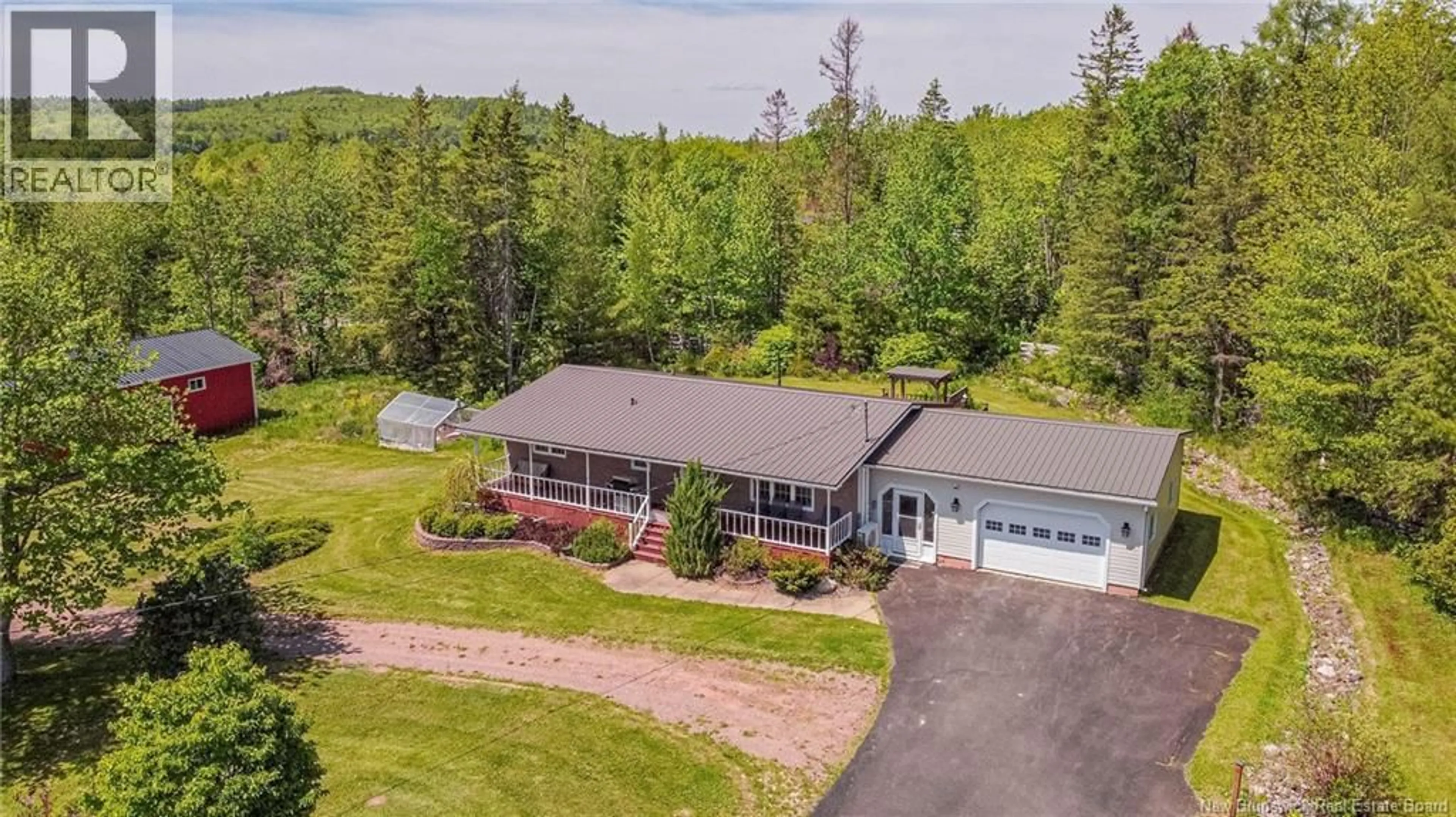 A pic from outside/outdoor area/front of a property/back of a property/a pic from drone, unknown for 4723 ROUTE 640, Harvey New Brunswick E6K2X1