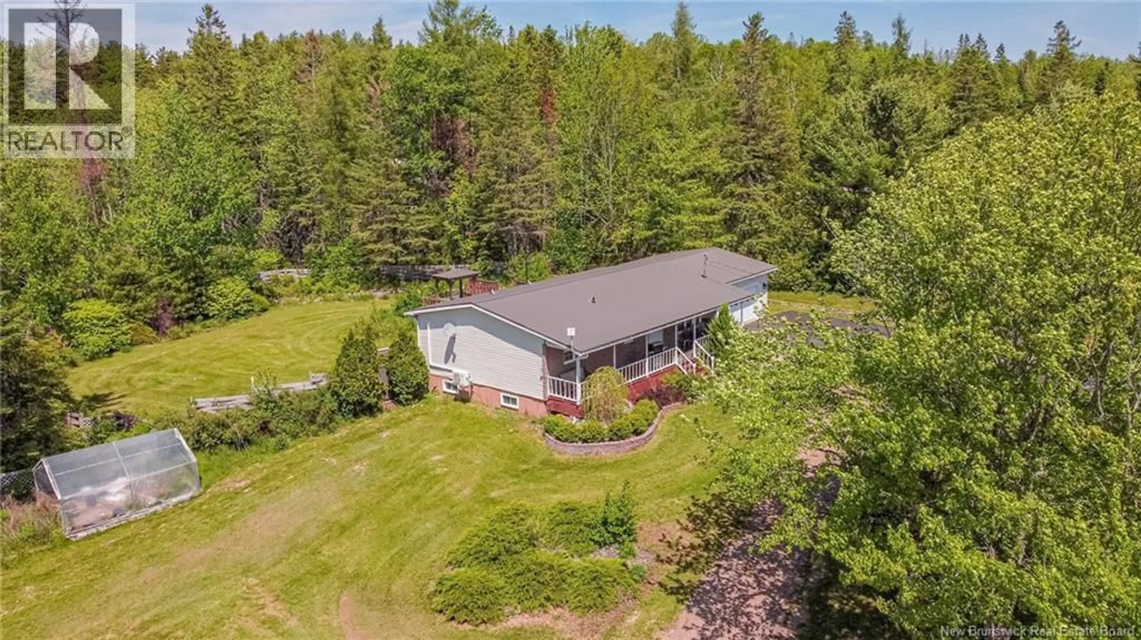 A pic from outside/outdoor area/front of a property/back of a property/a pic from drone, water/lake/river/ocean view for 4723 ROUTE 640, Harvey New Brunswick E6K2X1
