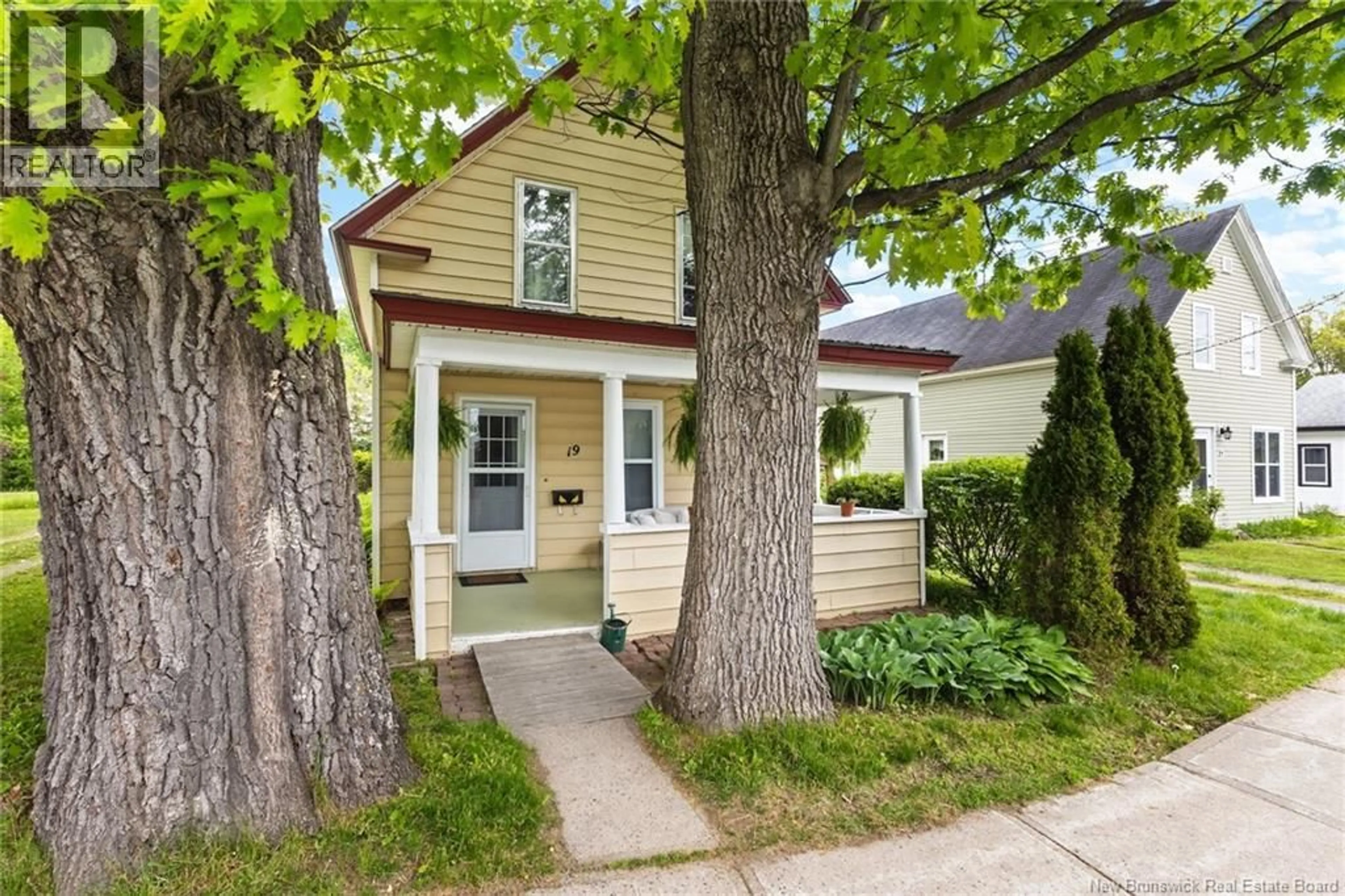 Home with vinyl exterior material, street for 19 CHARLES AVENUE, Fredericton New Brunswick E3A3S3