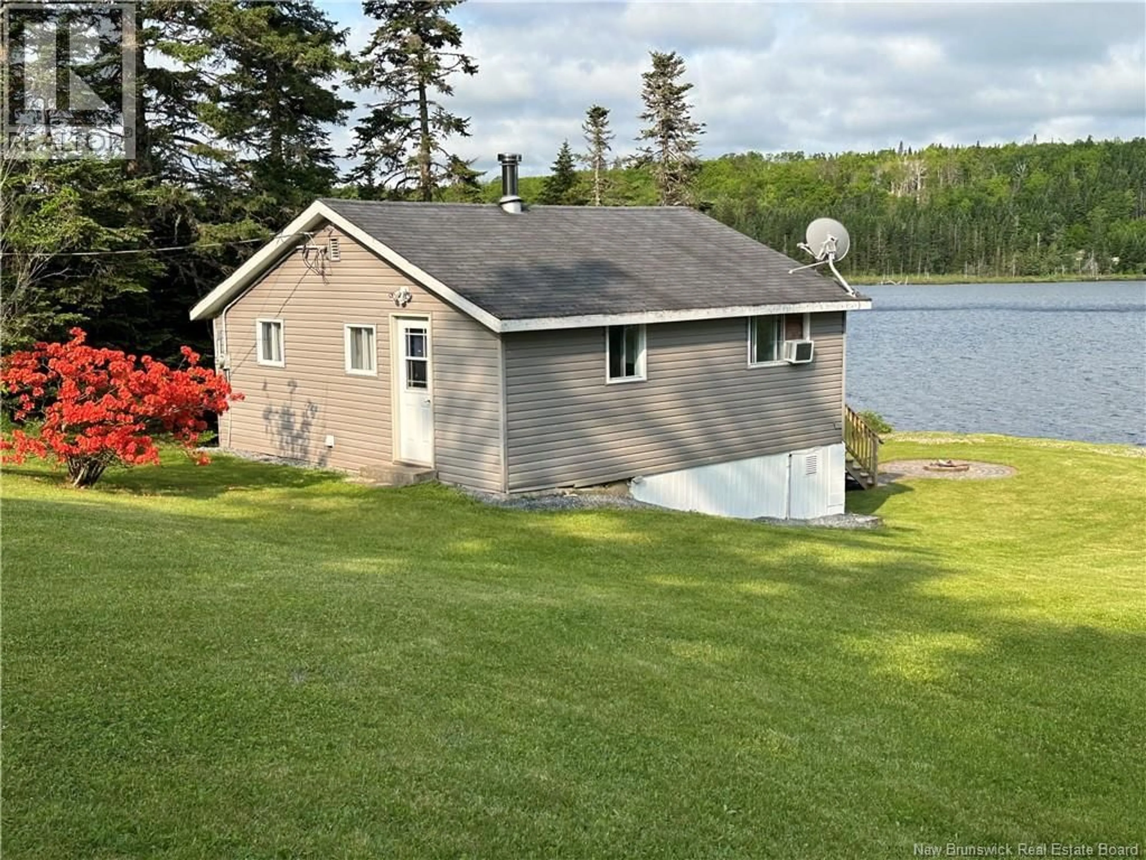 A pic from outside/outdoor area/front of a property/back of a property/a pic from drone, water/lake/river/ocean view for CONNELLY ROAD, Mechanic Settlement New Brunswick E4E4J9