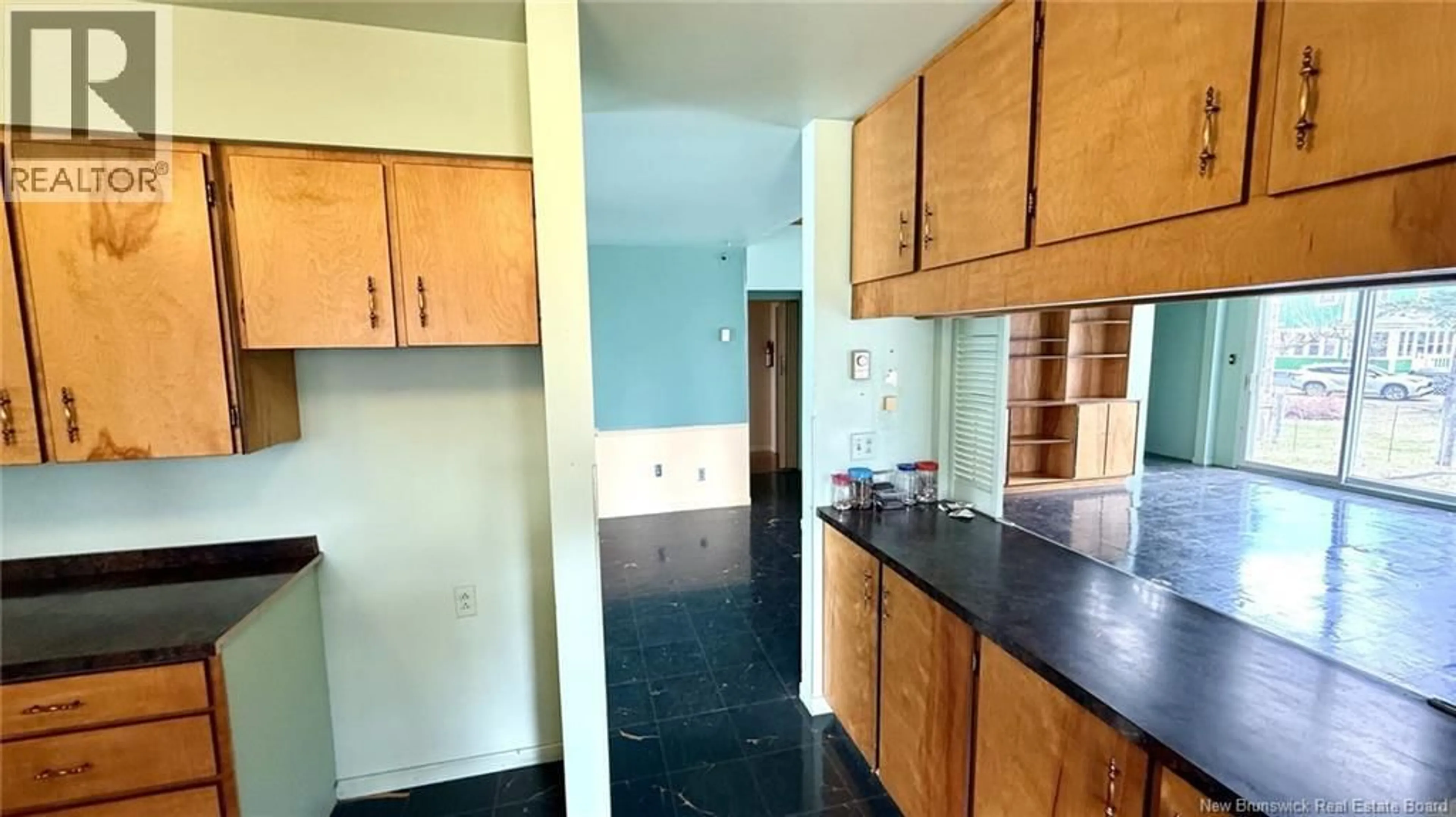 Standard kitchen, unknown for 134 8E RUE, Shippagan New Brunswick E8S1B7