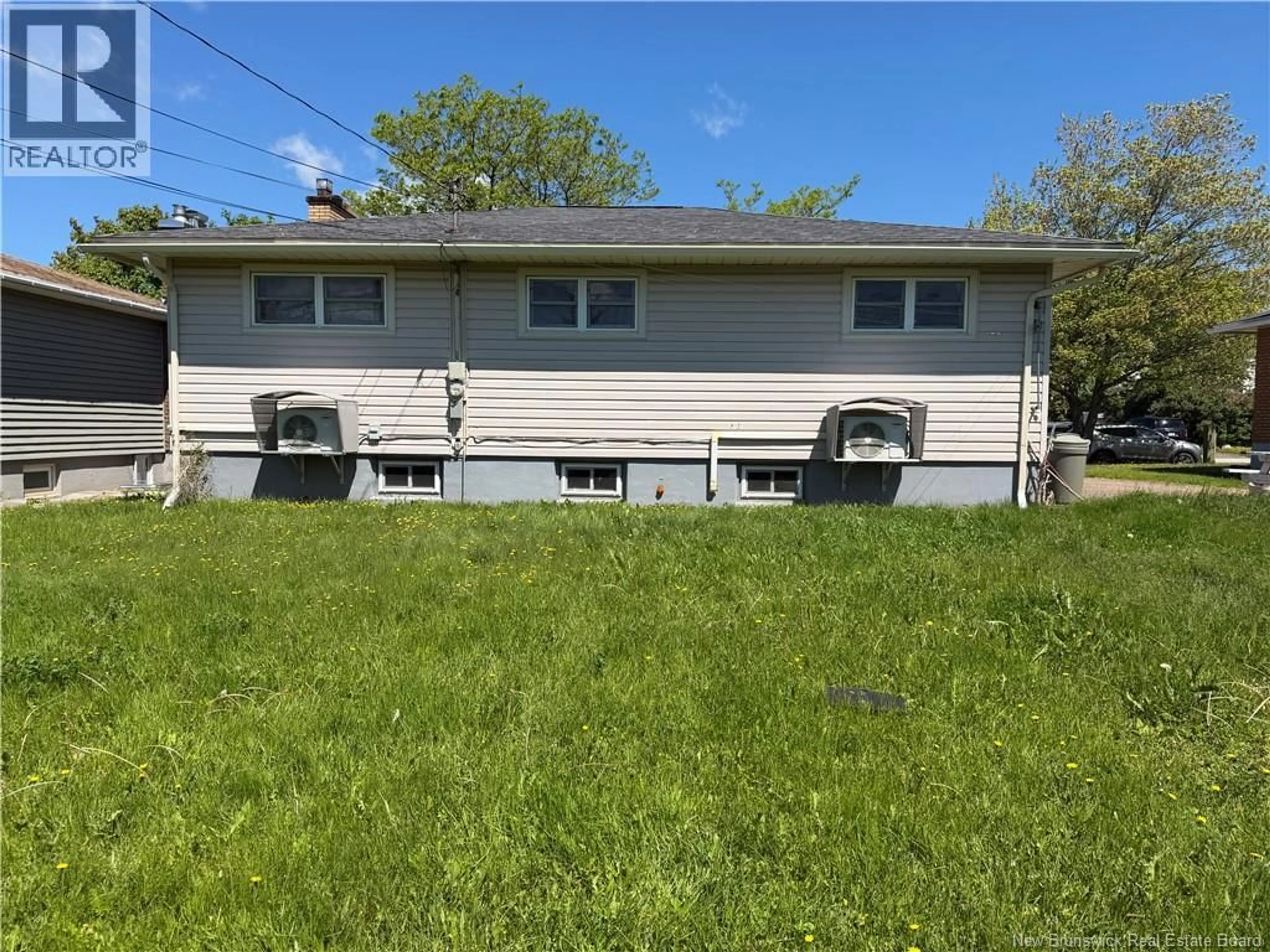 A pic from outside/outdoor area/front of a property/back of a property/a pic from drone, unknown for 20 DANFORTH STREET, Moncton New Brunswick E1C3X7