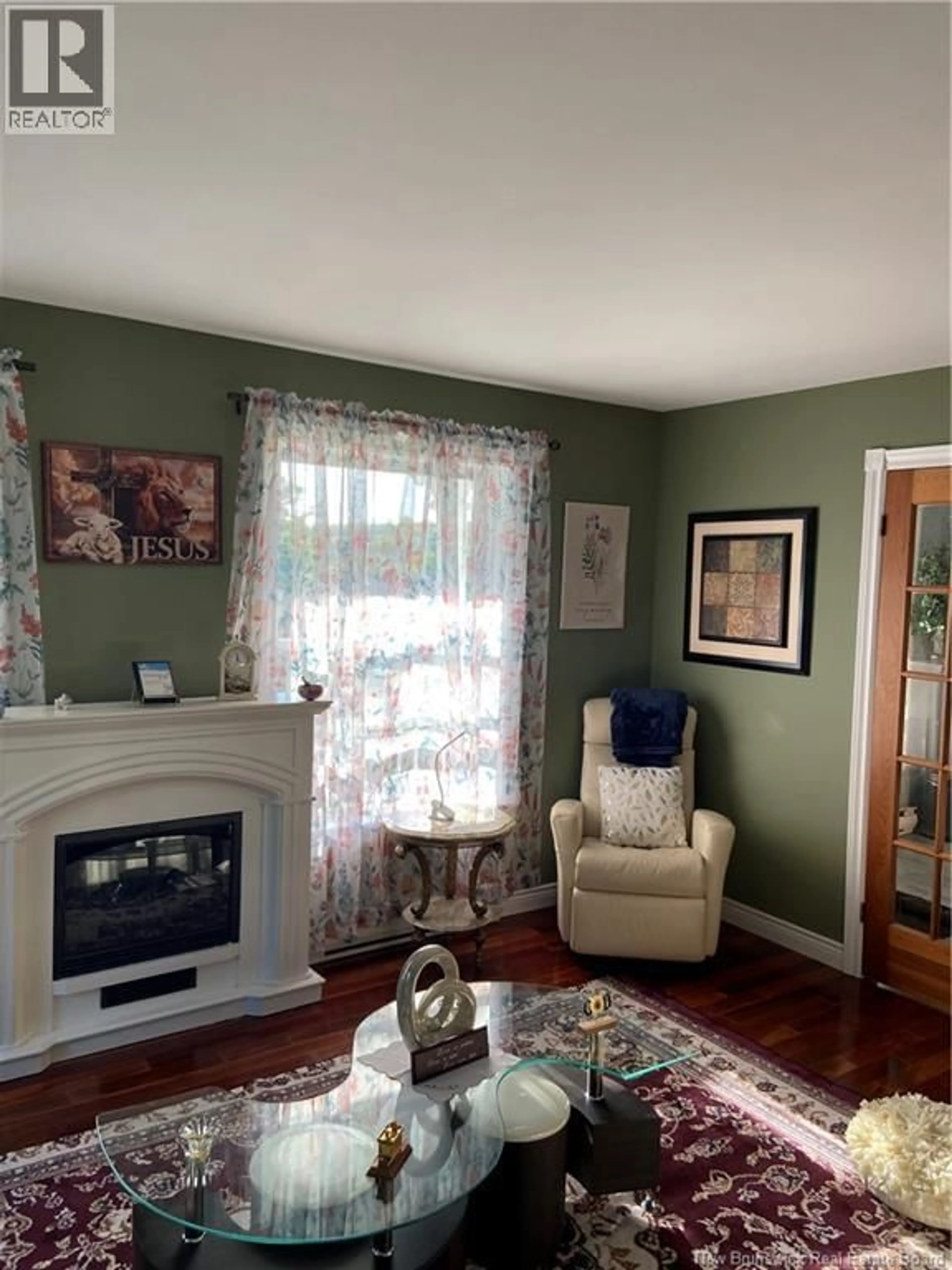 Living room with furniture, unknown for 108 WINCHESTER DRIVE, Quispamsis New Brunswick E2E2V2