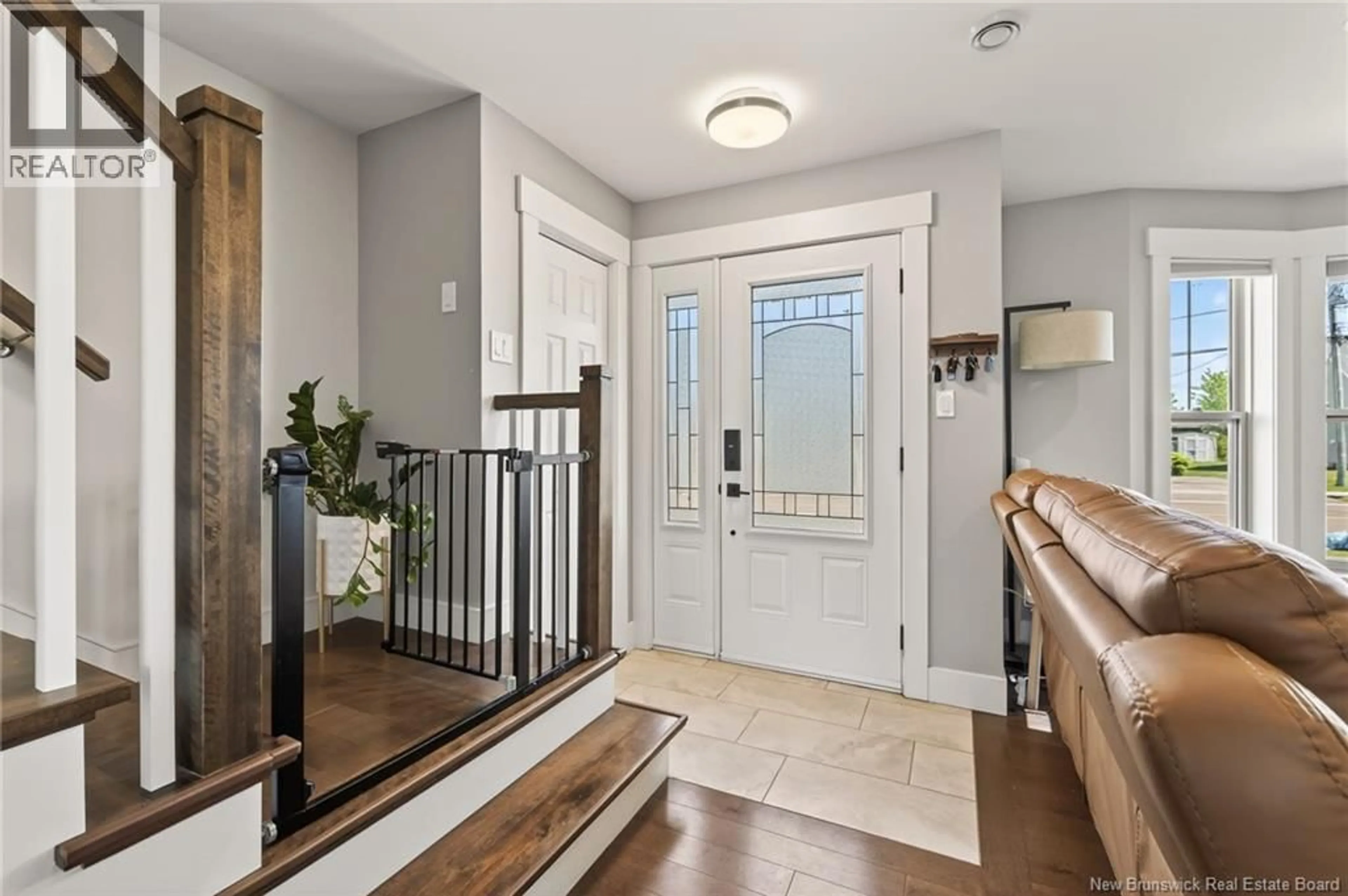 Indoor entryway for 125 LAKEBURN, Dieppe New Brunswick E1A8N5