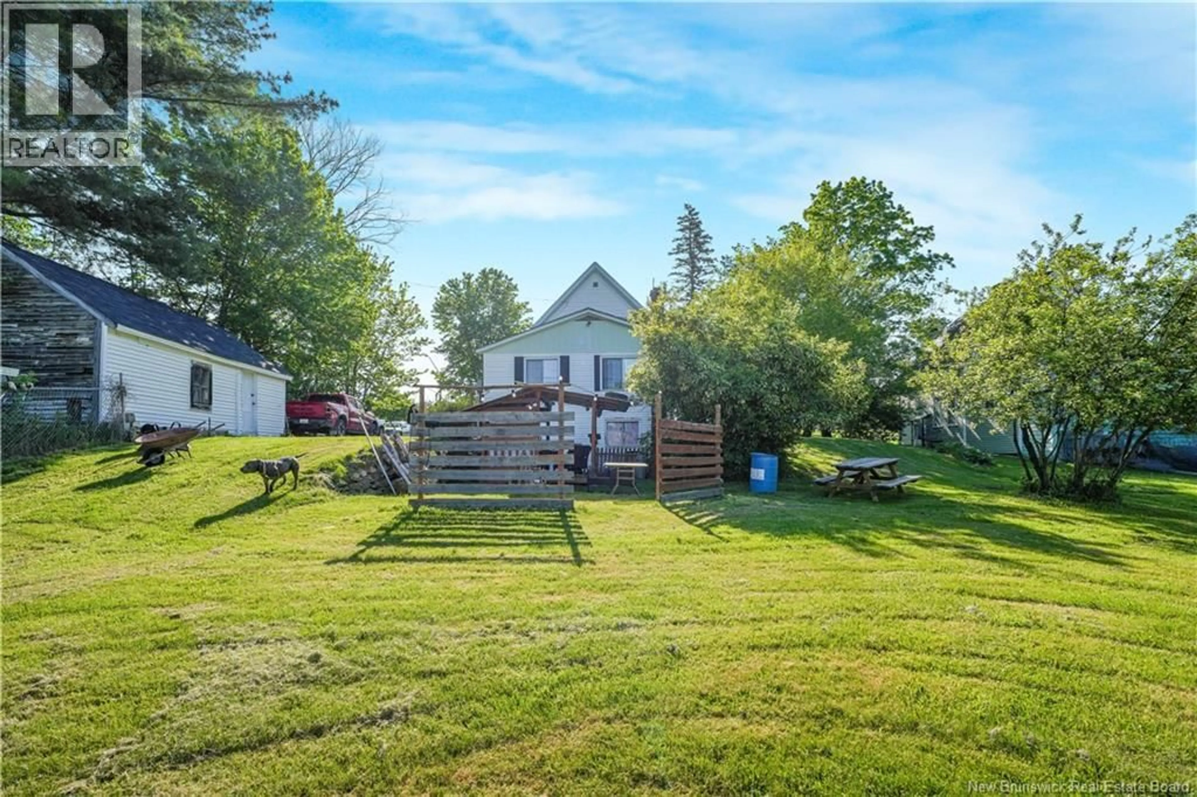 A pic from outside/outdoor area/front of a property/back of a property/a pic from drone, water/lake/river/ocean view for 315 CANADA STREET, Fredericton New Brunswick E3A4A3