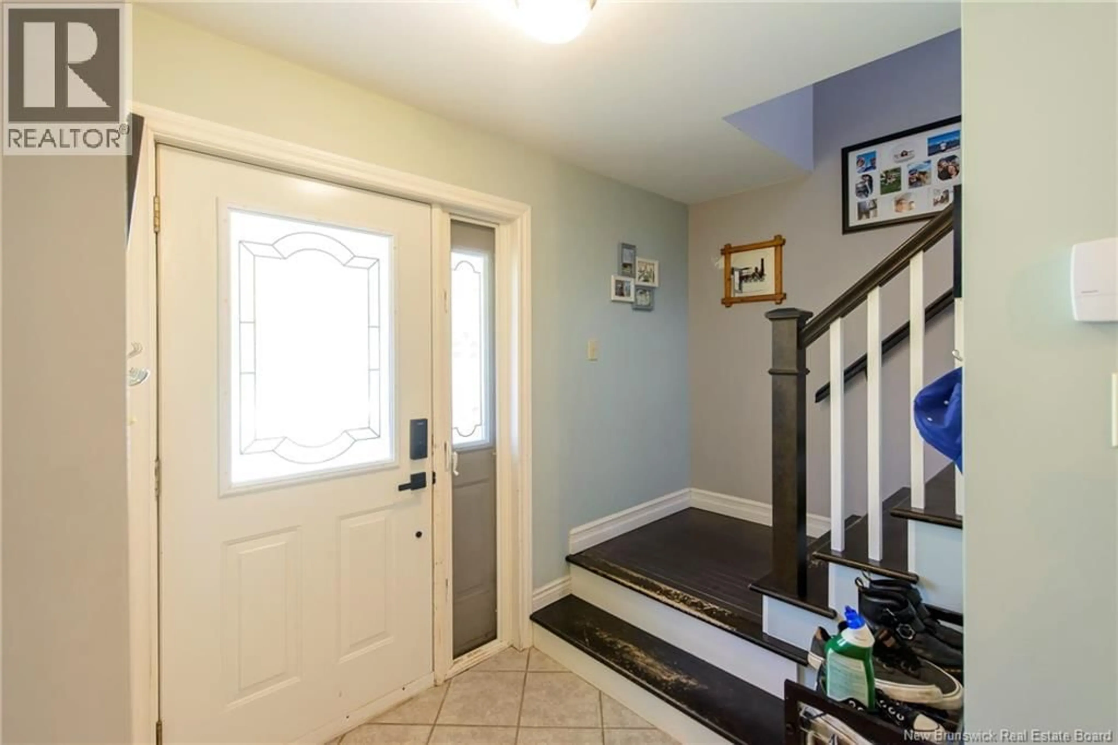 Indoor entryway for 7 BAYCREST DRIVE, Grand Bay-Westfield New Brunswick E5K2V5