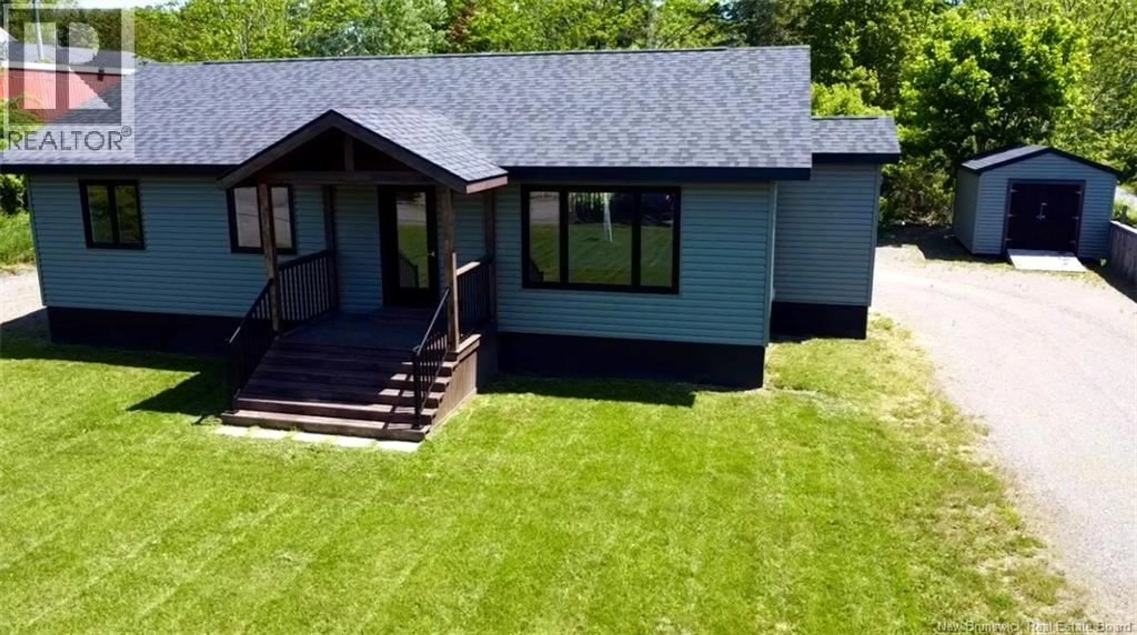 A pic from outside/outdoor area/front of a property/back of a property/a pic from drone, building for 3 HATT CRESCENT, St George New Brunswick E5C3G7