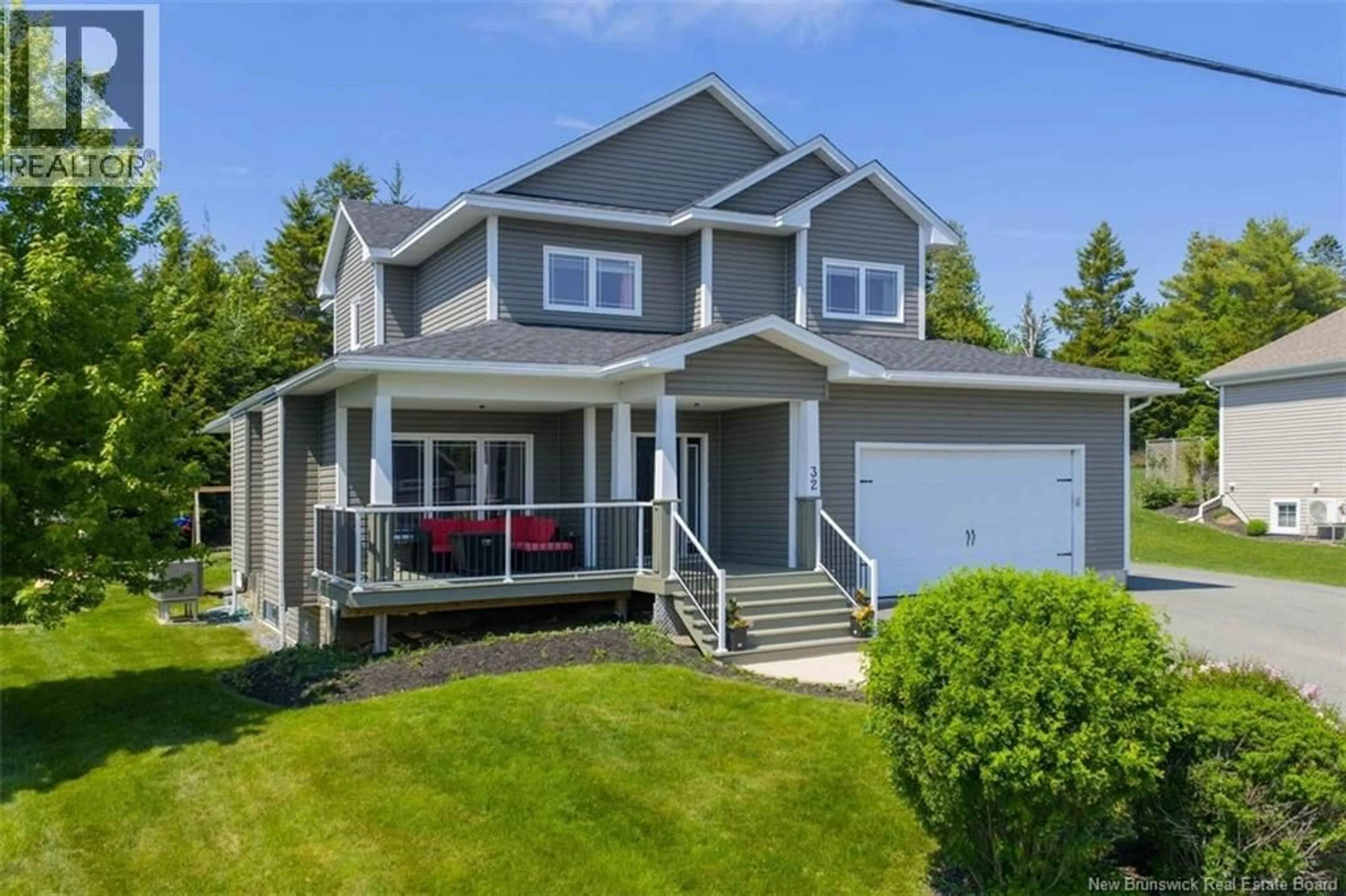 Home with vinyl exterior material, street for 32 GRANITE DRIVE, Quispamsis New Brunswick E2E0E4