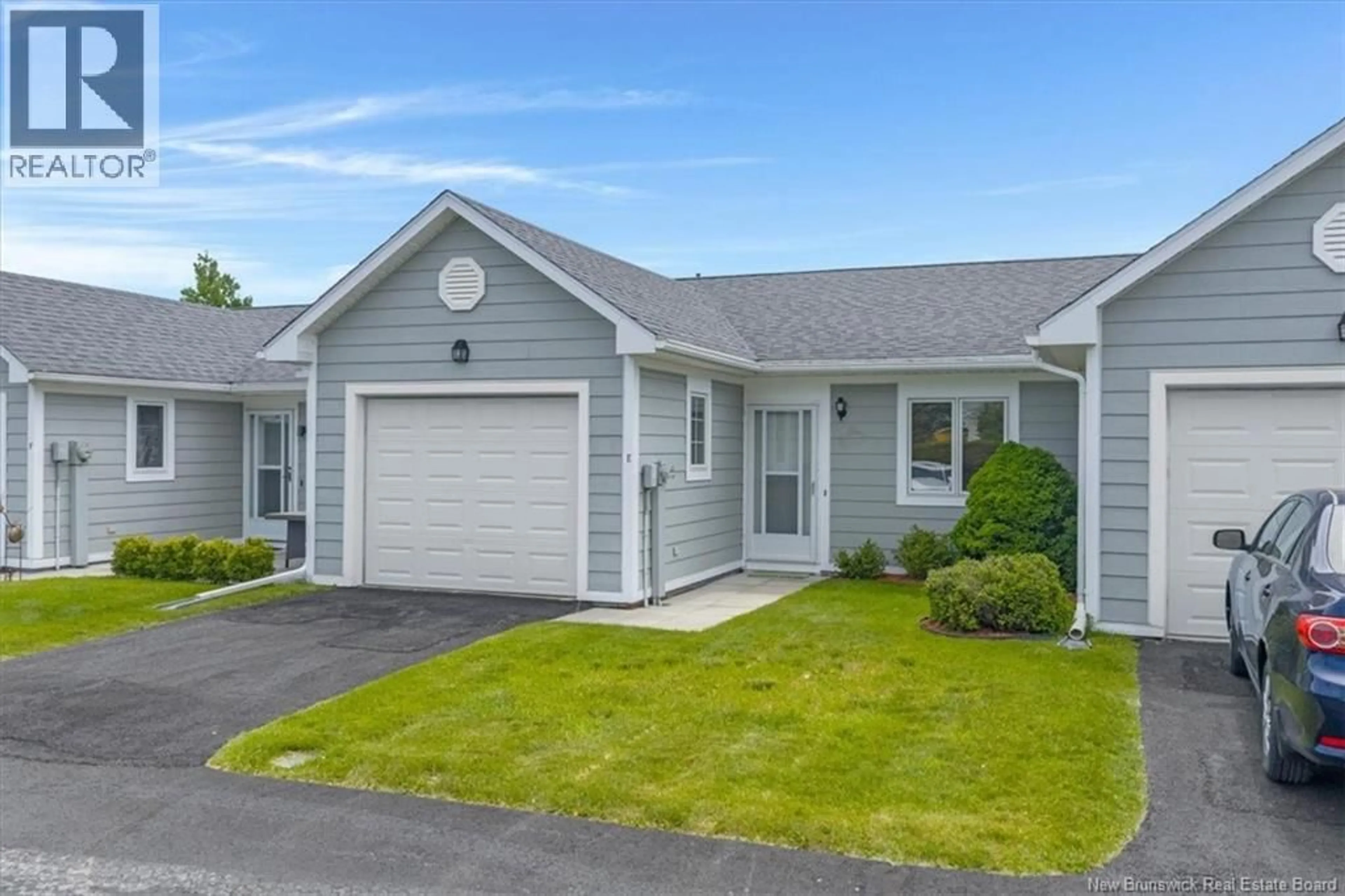 Home with vinyl exterior material, street for E - 440 WATER STREET, Saint Andrews New Brunswick E5B2R6
