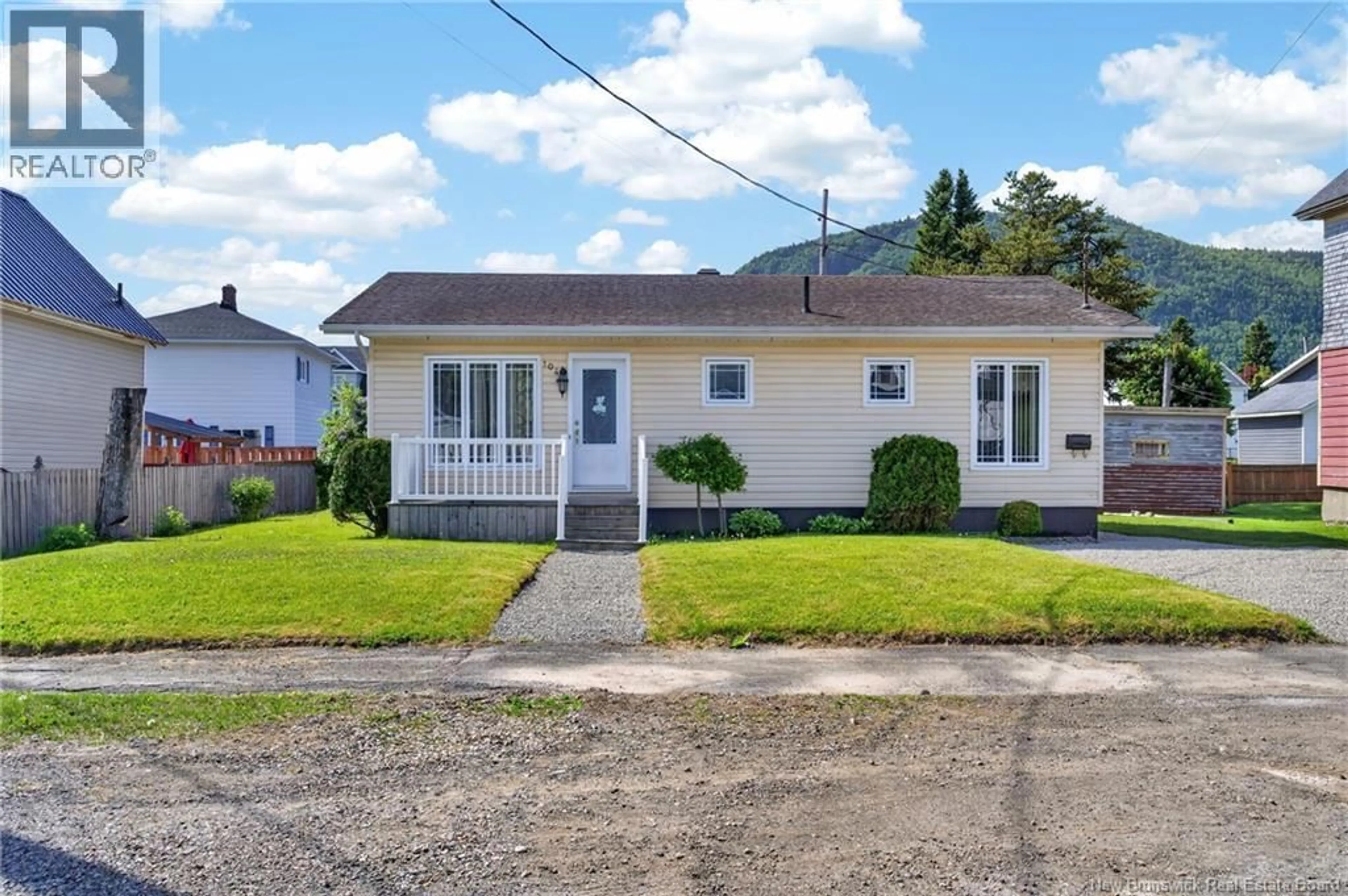 Home with vinyl exterior material, street for 104 VICTORIA STREET, Campbellton New Brunswick E3N1J8