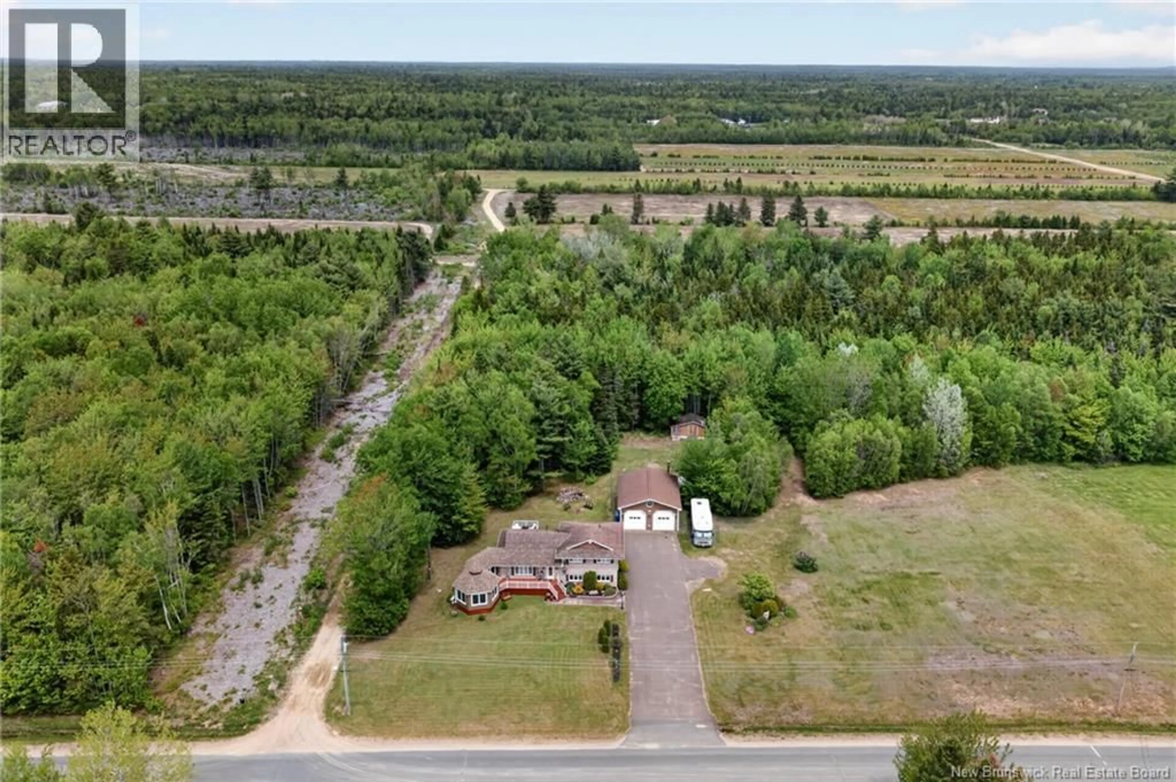 A pic from outside/outdoor area/front of a property/back of a property/a pic from drone, water/lake/river/ocean view for 178 RUE L. ALLAIN RUE, Neguac New Brunswick E9G1J3