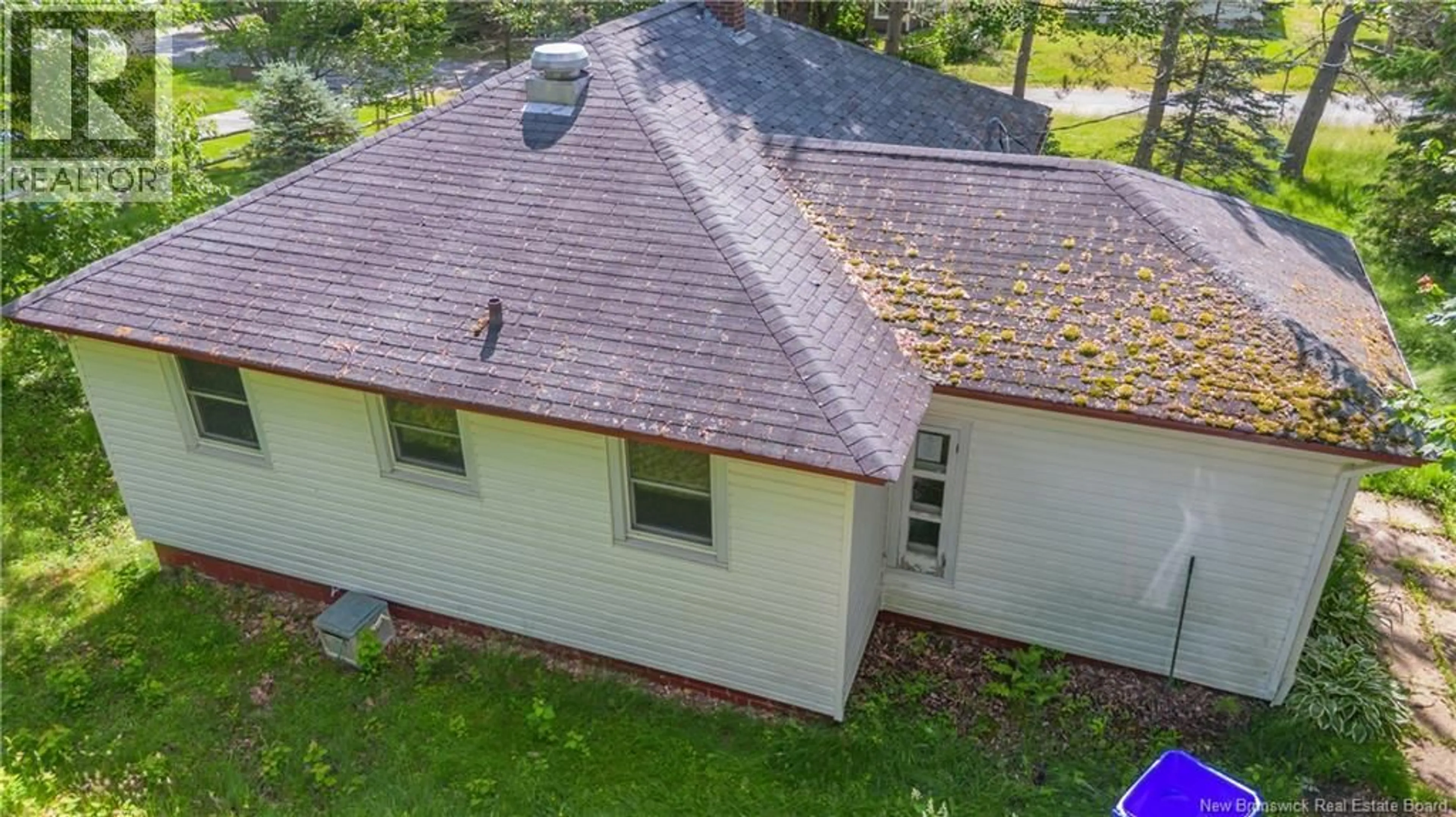 A pic from outside/outdoor area/front of a property/back of a property/a pic from drone, building for 37 SECOND AVENUE, McAdam New Brunswick E6J1T3