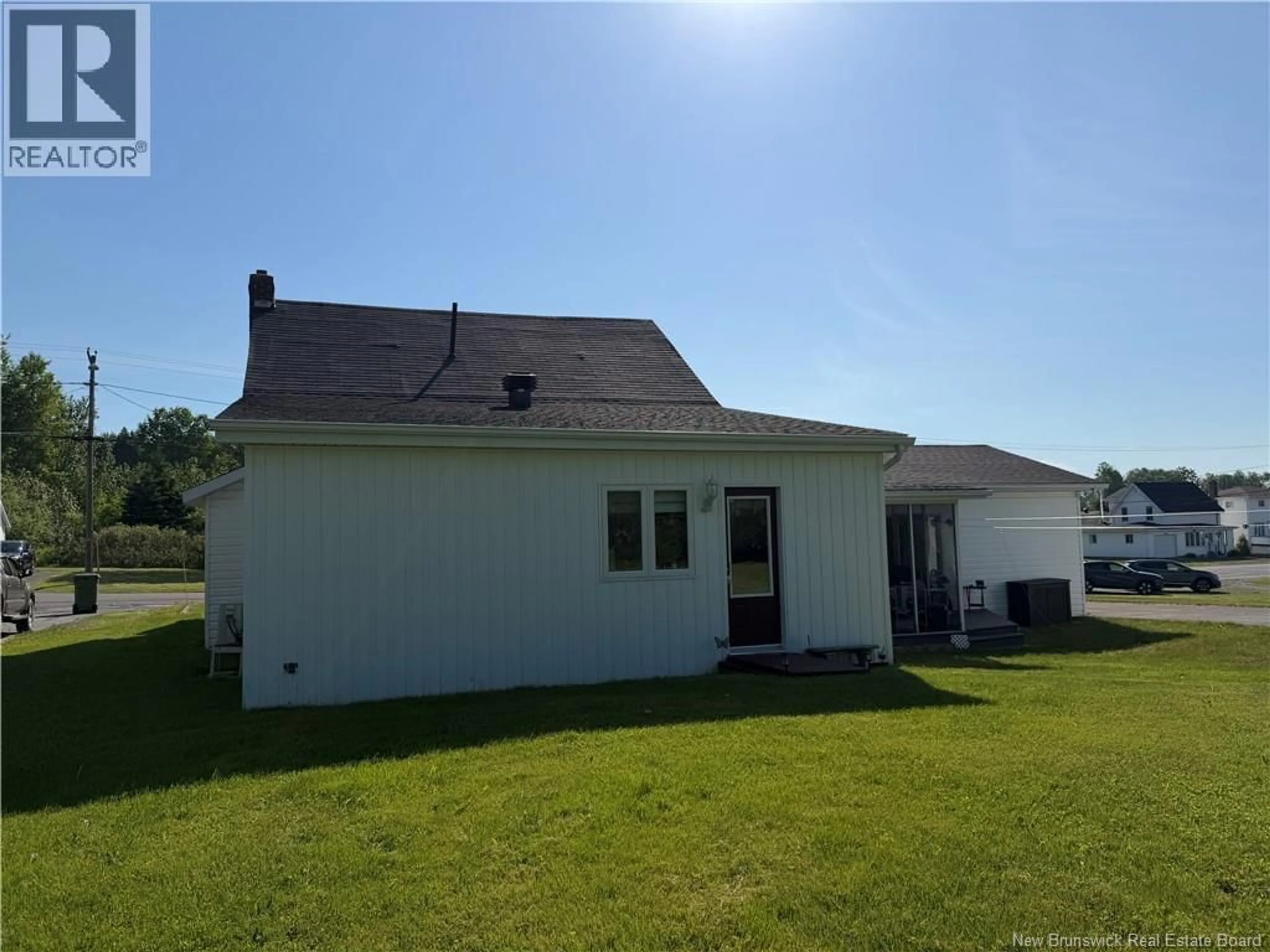 Home with vinyl exterior material, water/lake/river/ocean view for 28 FRONTIERE, Saint-François-de-Madawaska New Brunswick E7A1C7