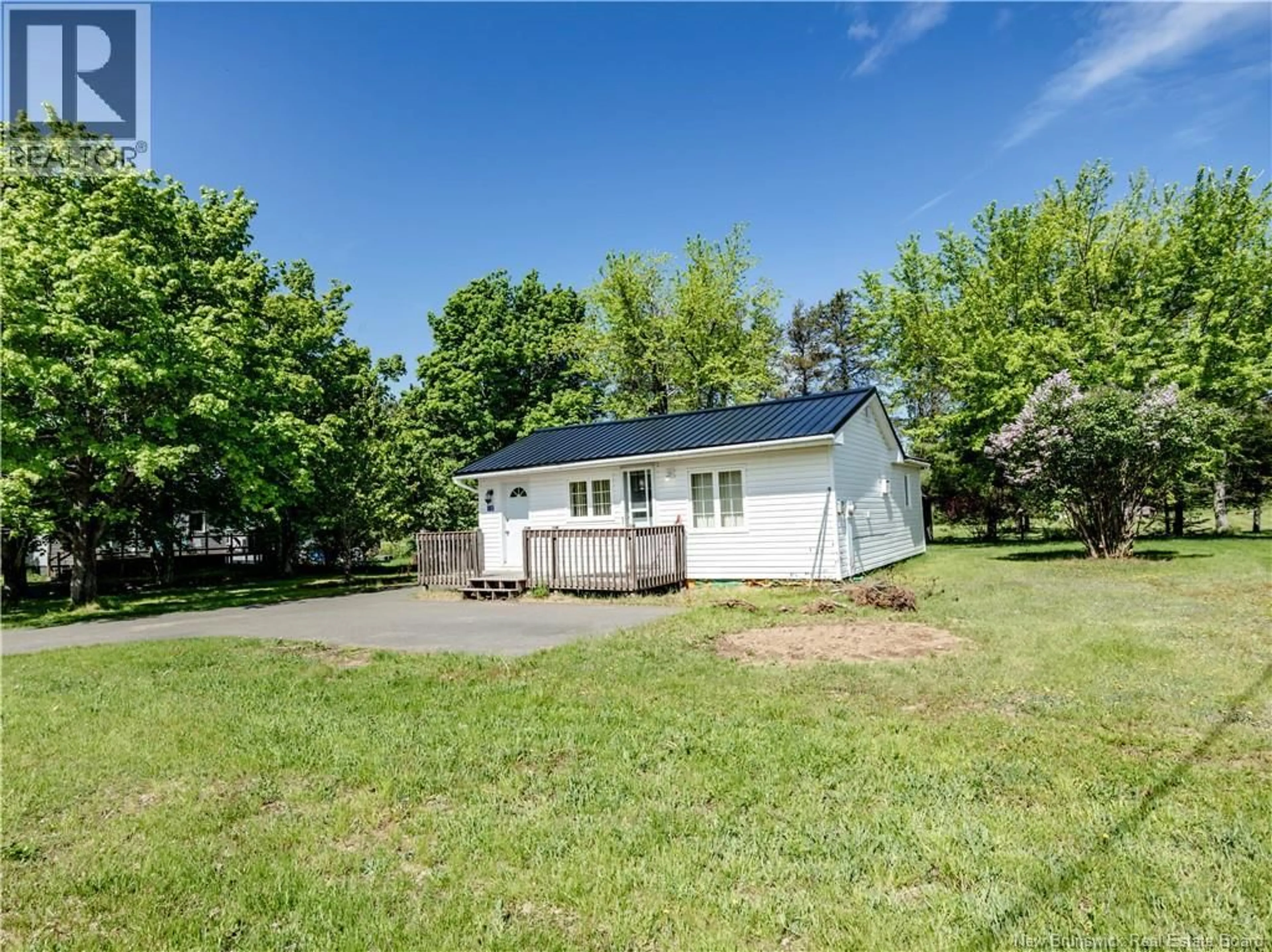 A pic from outside/outdoor area/front of a property/back of a property/a pic from drone, unknown for 18 COLONEL, Saint-Louis-De-Kent New Brunswick E4X1C4