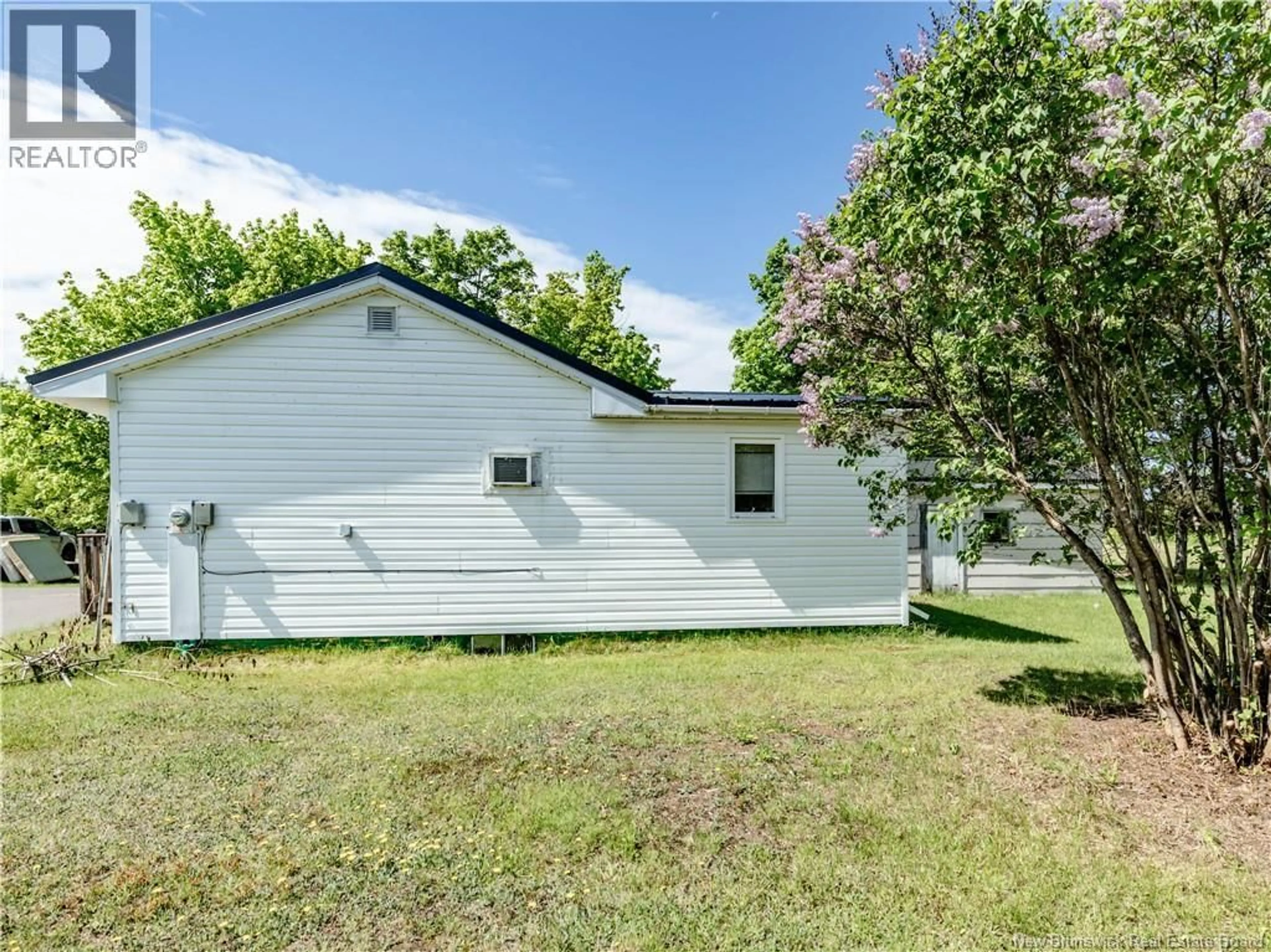 Unknown for 18 COLONEL, Saint-Louis-De-Kent New Brunswick E4X1C4
